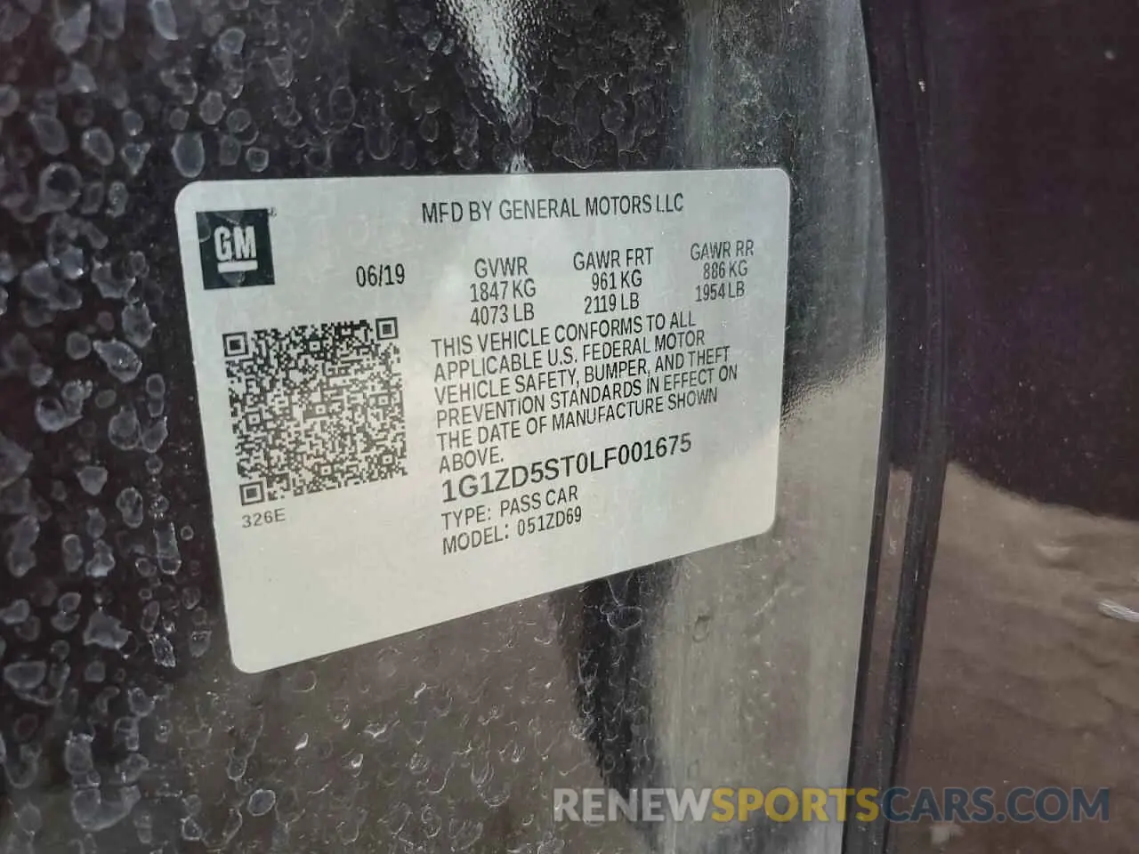 12 Photograph of a damaged car 1G1ZD5ST0LF001675 CHEVROLET MALIBU 2020