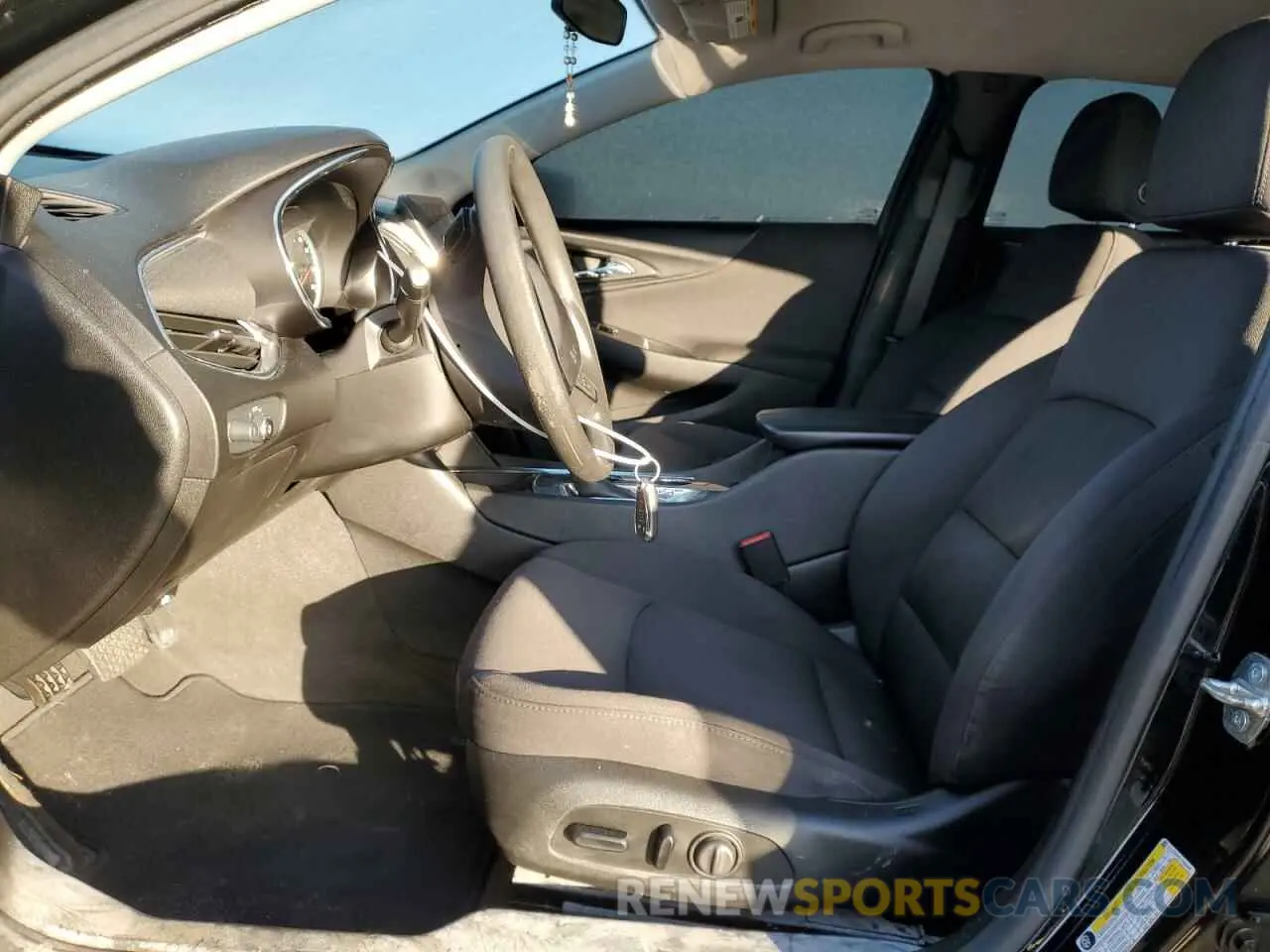 7 Photograph of a damaged car 1G1ZD5ST0LF004446 CHEVROLET MALIBU 2020