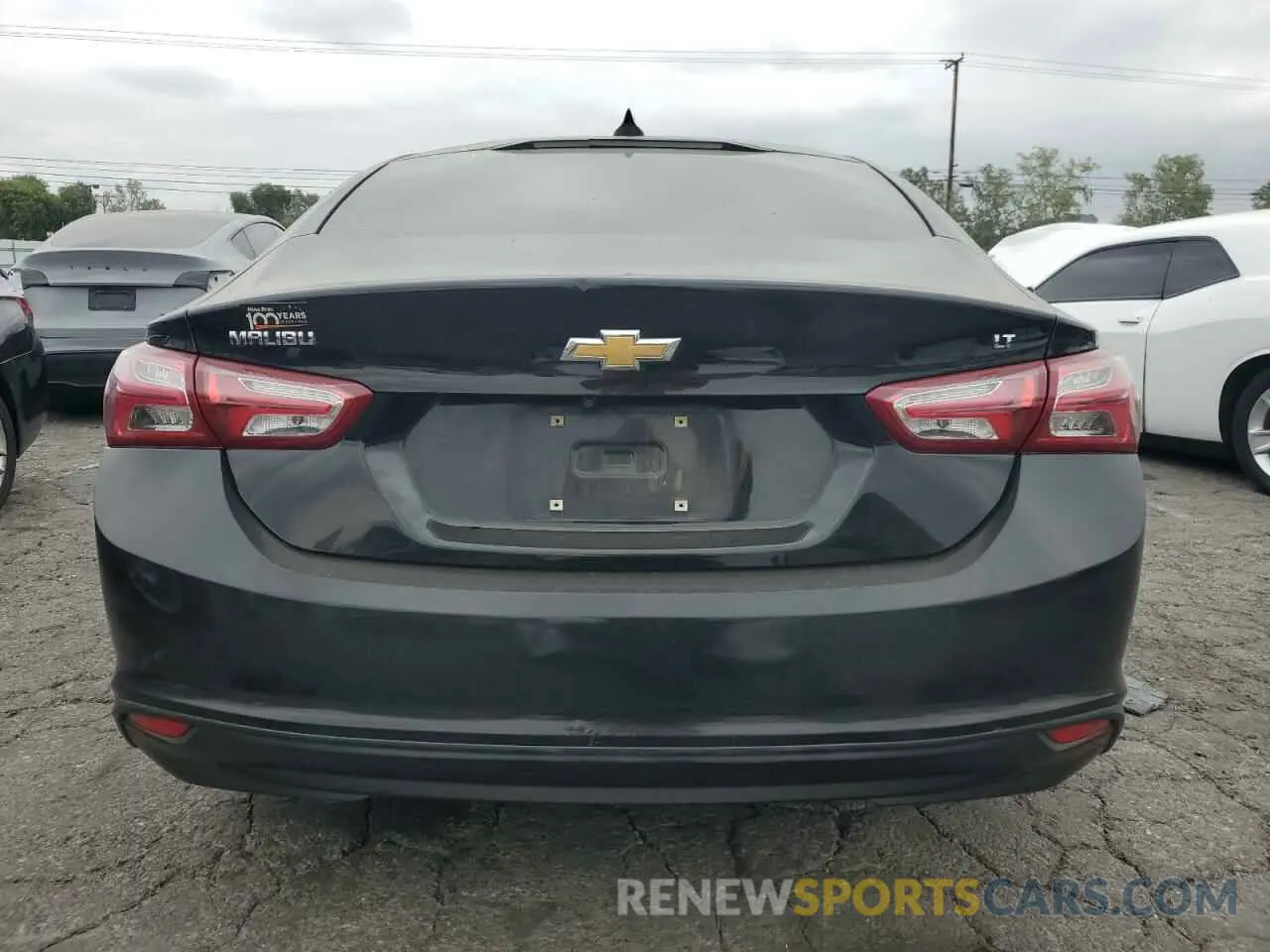6 Photograph of a damaged car 1G1ZD5ST0LF014085 CHEVROLET MALIBU 2020