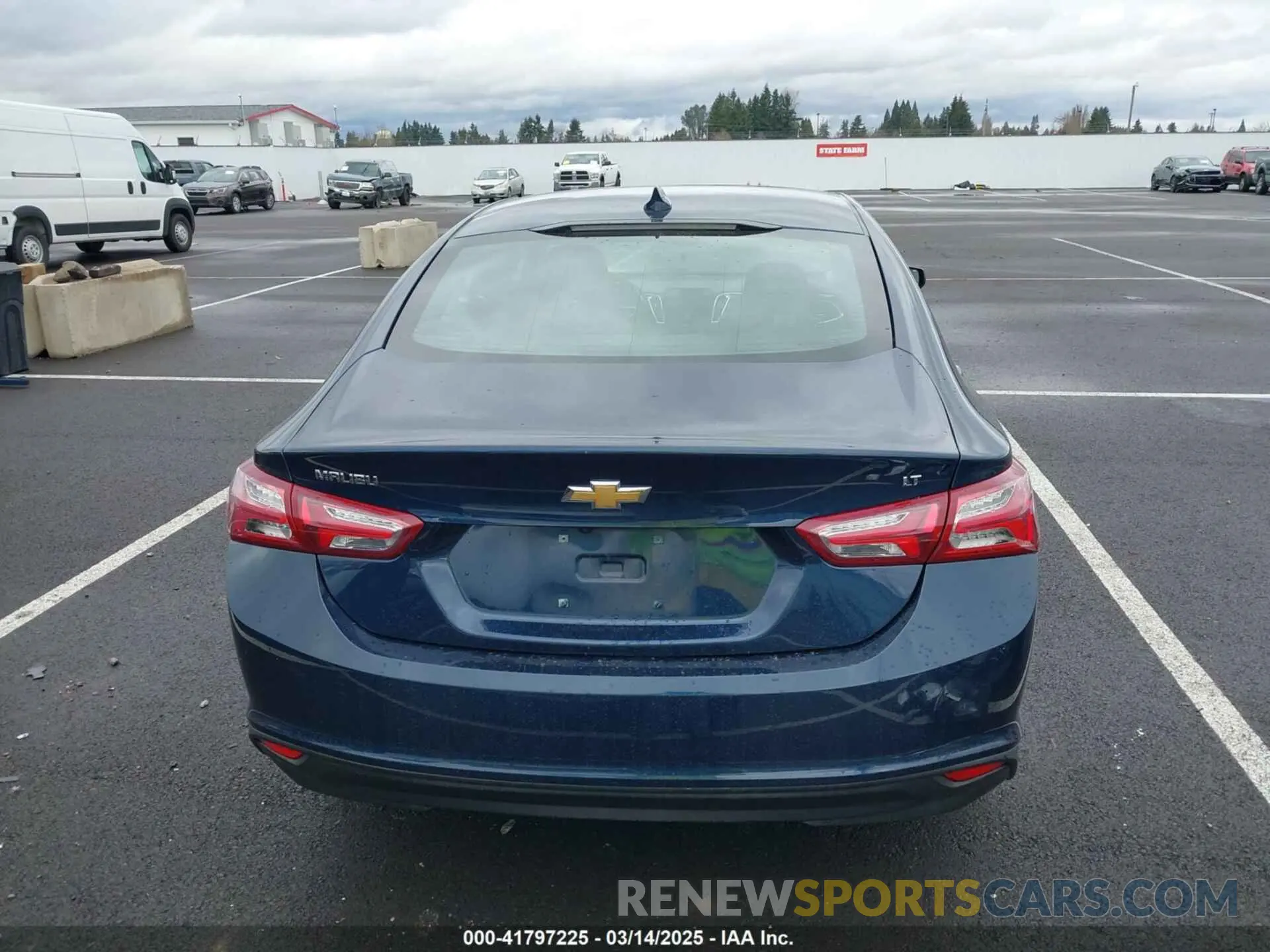 17 Photograph of a damaged car 1G1ZD5ST0LF017438 CHEVROLET MALIBU 2020
