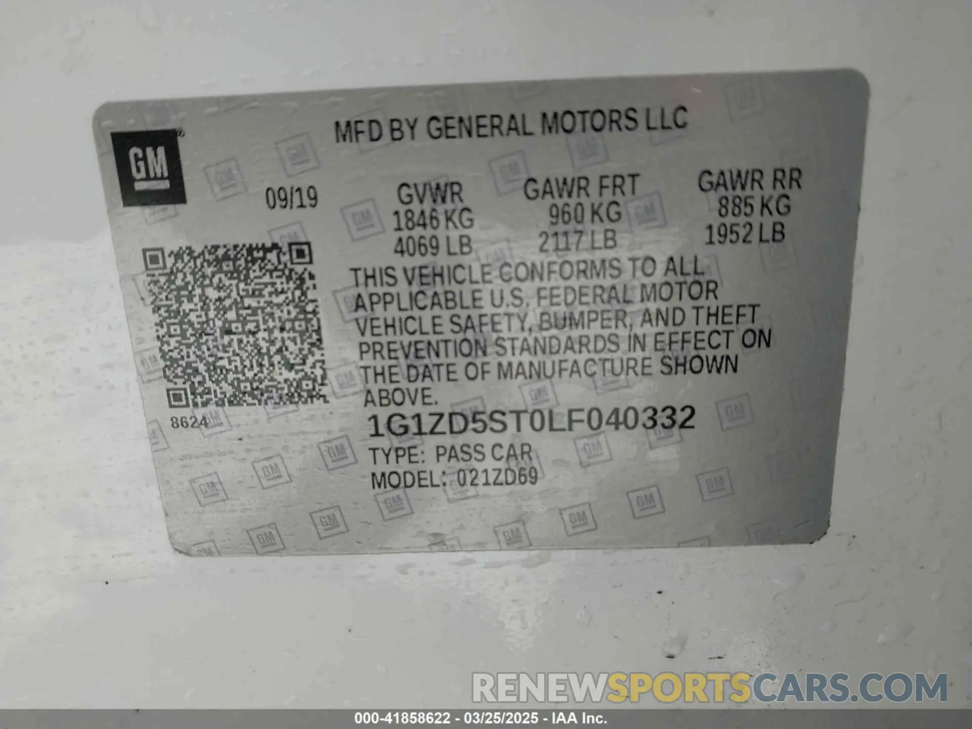 9 Photograph of a damaged car 1G1ZD5ST0LF040332 CHEVROLET MALIBU 2020