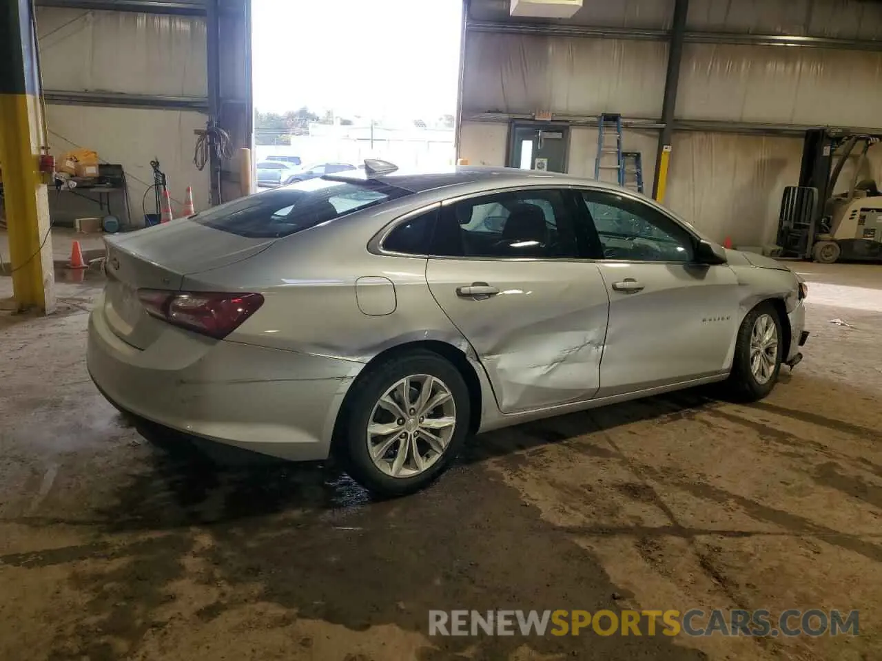 3 Photograph of a damaged car 1G1ZD5ST0LF049371 CHEVROLET MALIBU 2020