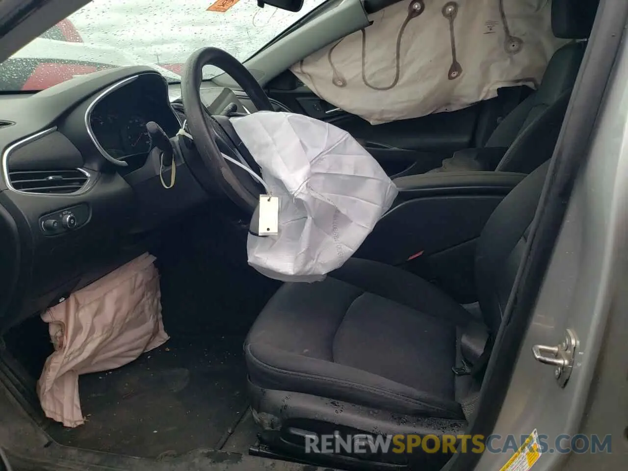7 Photograph of a damaged car 1G1ZD5ST0LF095279 CHEVROLET MALIBU 2020