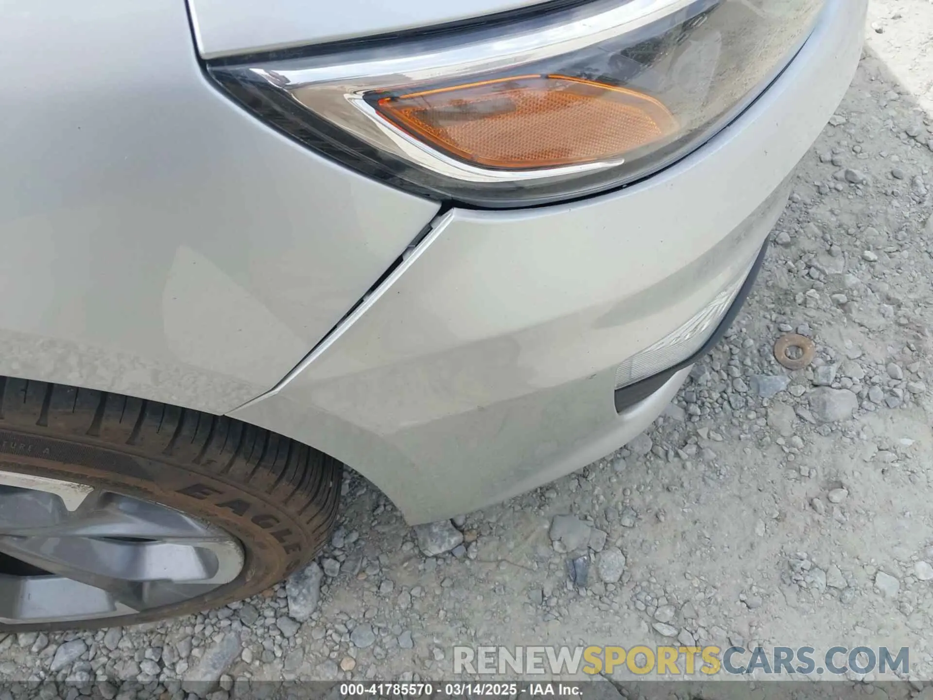 17 Photograph of a damaged car 1G1ZD5ST0LF102683 CHEVROLET MALIBU 2020