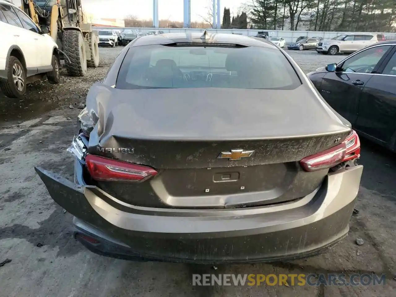 6 Photograph of a damaged car 1G1ZD5ST0LF111836 CHEVROLET MALIBU 2020