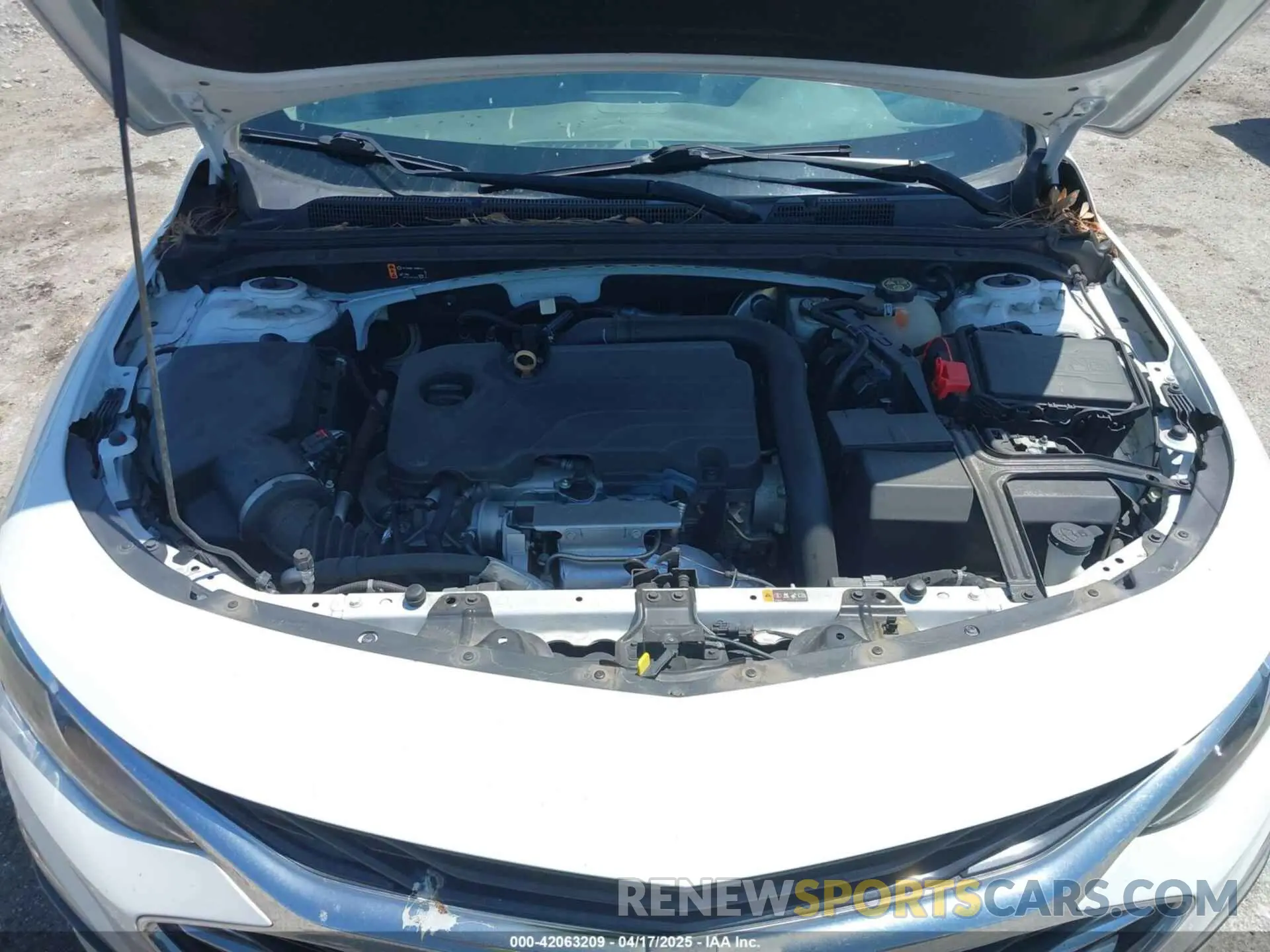 10 Photograph of a damaged car 1G1ZD5ST0LF113392 CHEVROLET MALIBU 2020
