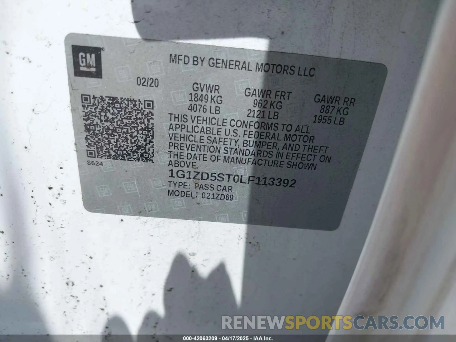 9 Photograph of a damaged car 1G1ZD5ST0LF113392 CHEVROLET MALIBU 2020