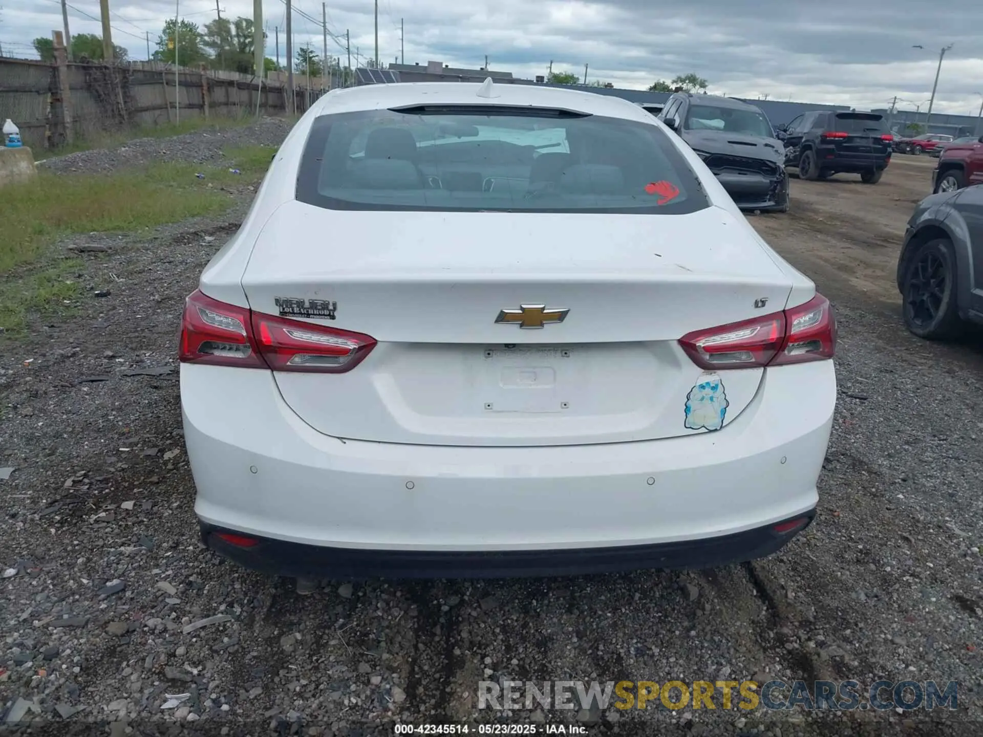 15 Photograph of a damaged car 1G1ZD5ST0LF124697 CHEVROLET MALIBU 2020