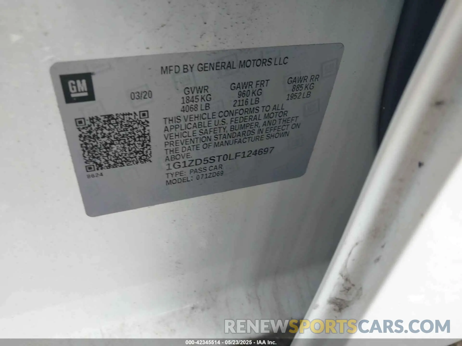 9 Photograph of a damaged car 1G1ZD5ST0LF124697 CHEVROLET MALIBU 2020