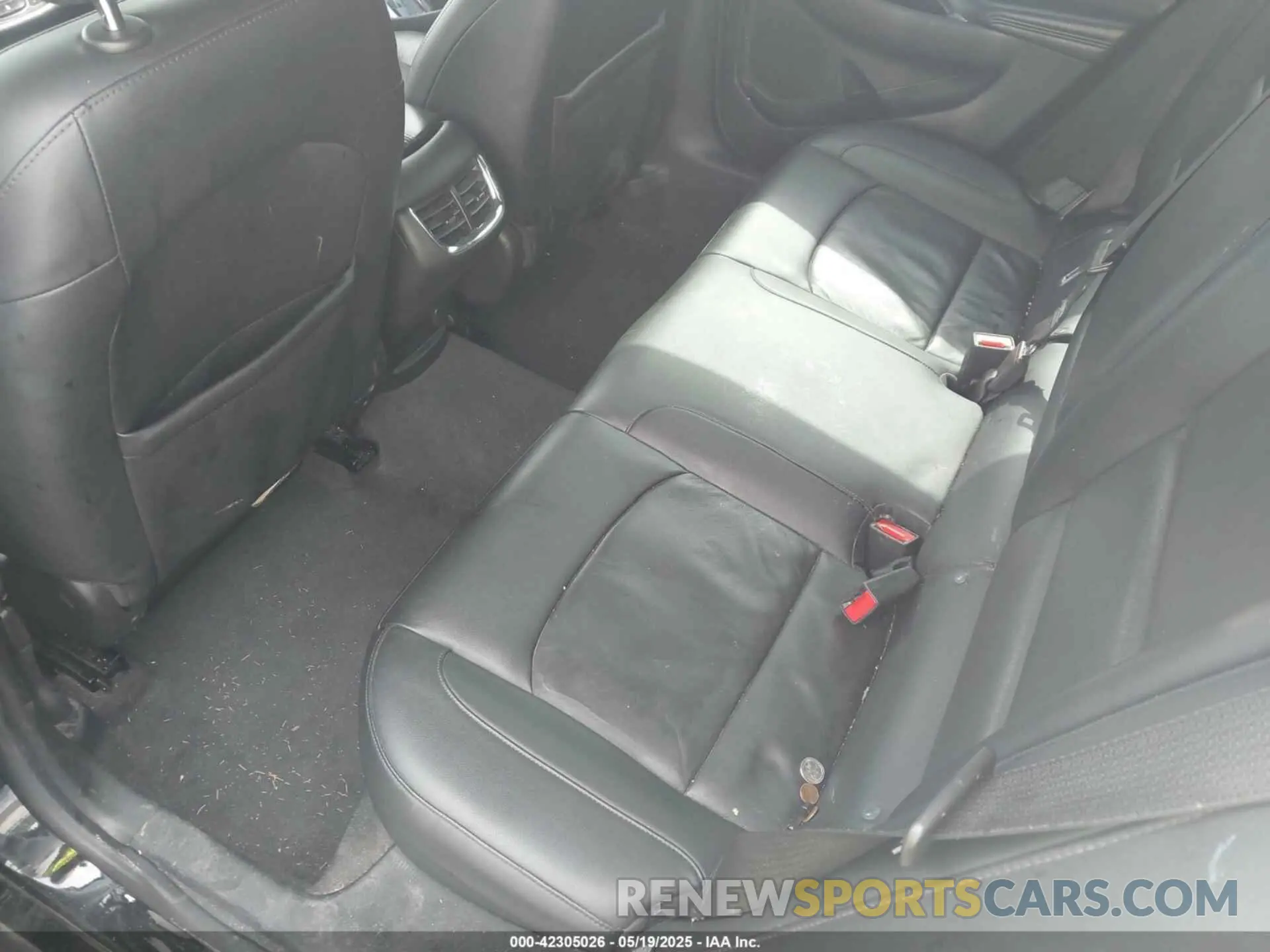 8 Photograph of a damaged car 1G1ZD5ST0LF157991 CHEVROLET MALIBU 2020