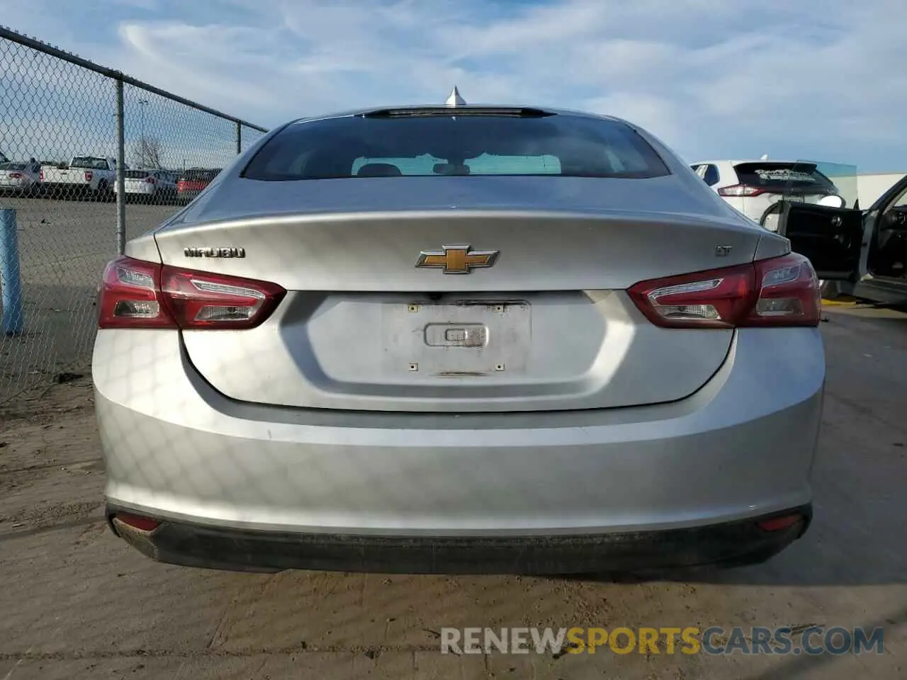 6 Photograph of a damaged car 1G1ZD5ST1LF037259 CHEVROLET MALIBU 2020