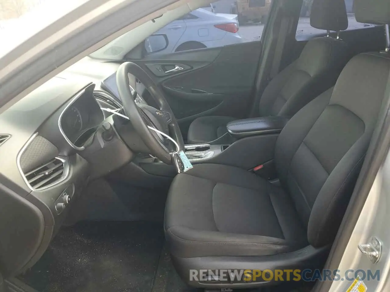 7 Photograph of a damaged car 1G1ZD5ST1LF052117 CHEVROLET MALIBU 2020