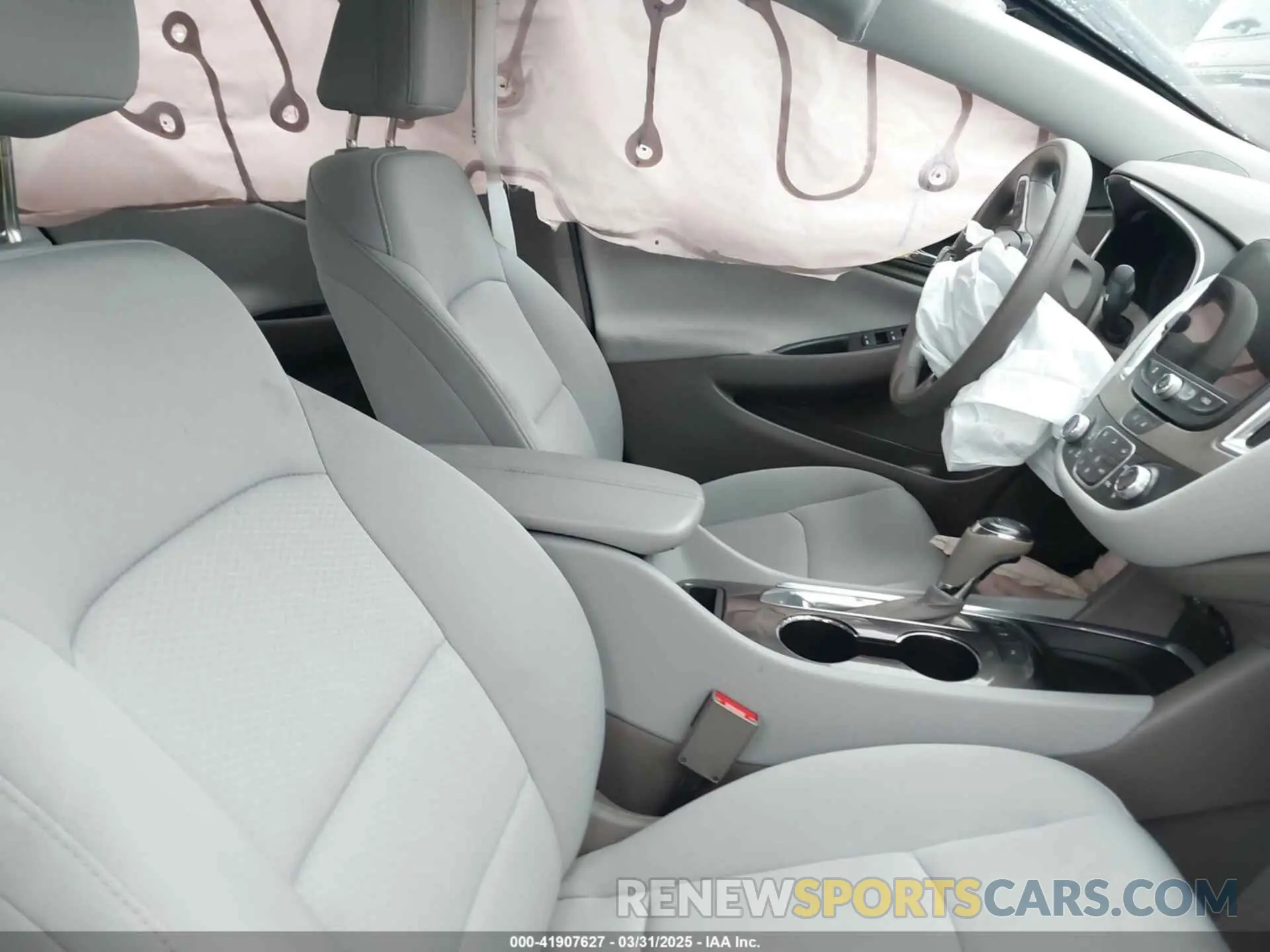 5 Photograph of a damaged car 1G1ZD5ST1LF062680 CHEVROLET MALIBU 2020