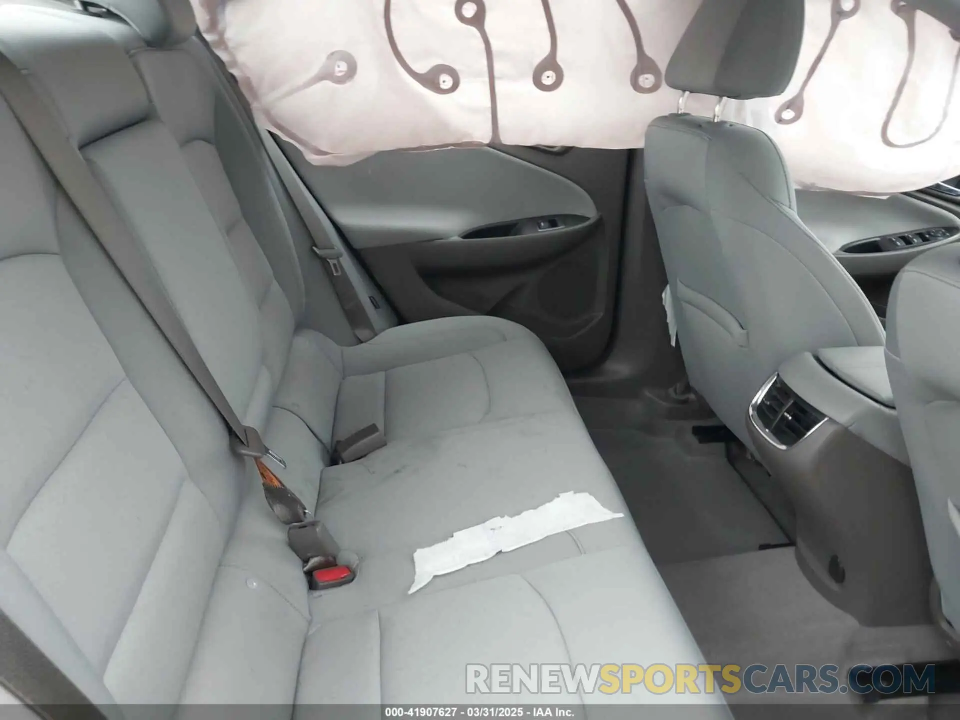 8 Photograph of a damaged car 1G1ZD5ST1LF062680 CHEVROLET MALIBU 2020