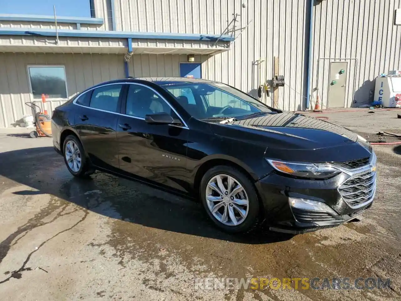 4 Photograph of a damaged car 1G1ZD5ST1LF070133 CHEVROLET MALIBU 2020