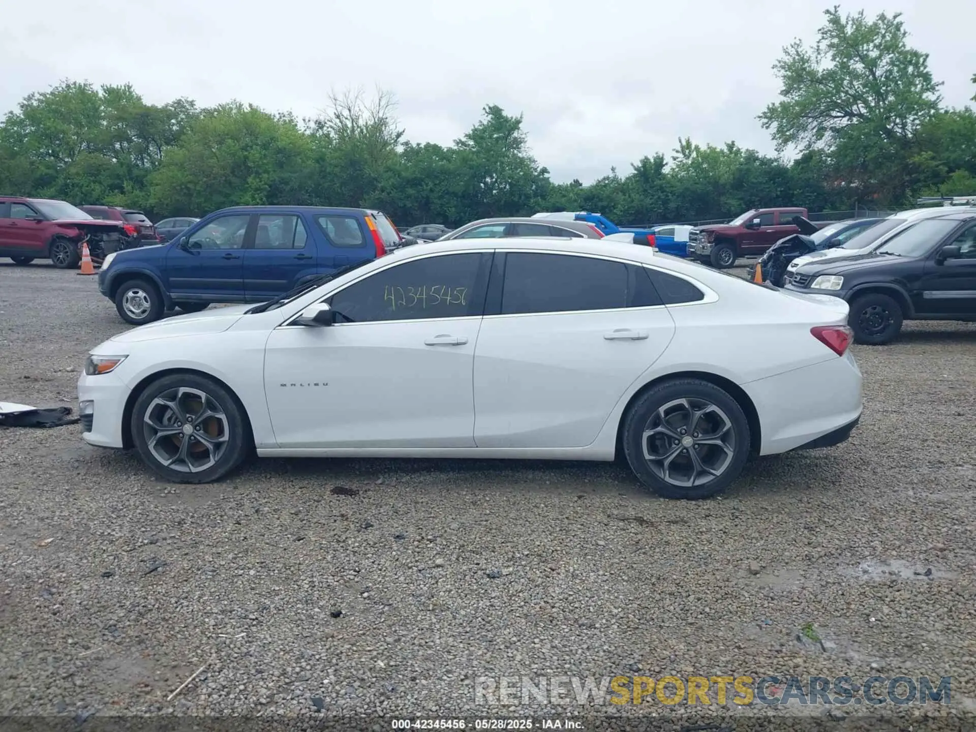14 Photograph of a damaged car 1G1ZD5ST1LF118648 CHEVROLET MALIBU 2020