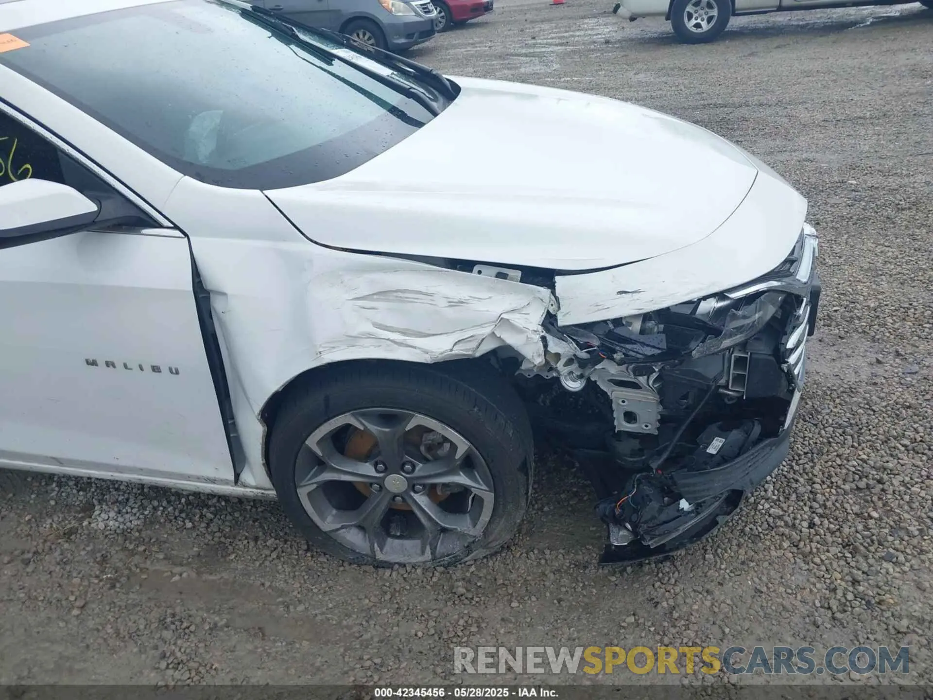 6 Photograph of a damaged car 1G1ZD5ST1LF118648 CHEVROLET MALIBU 2020