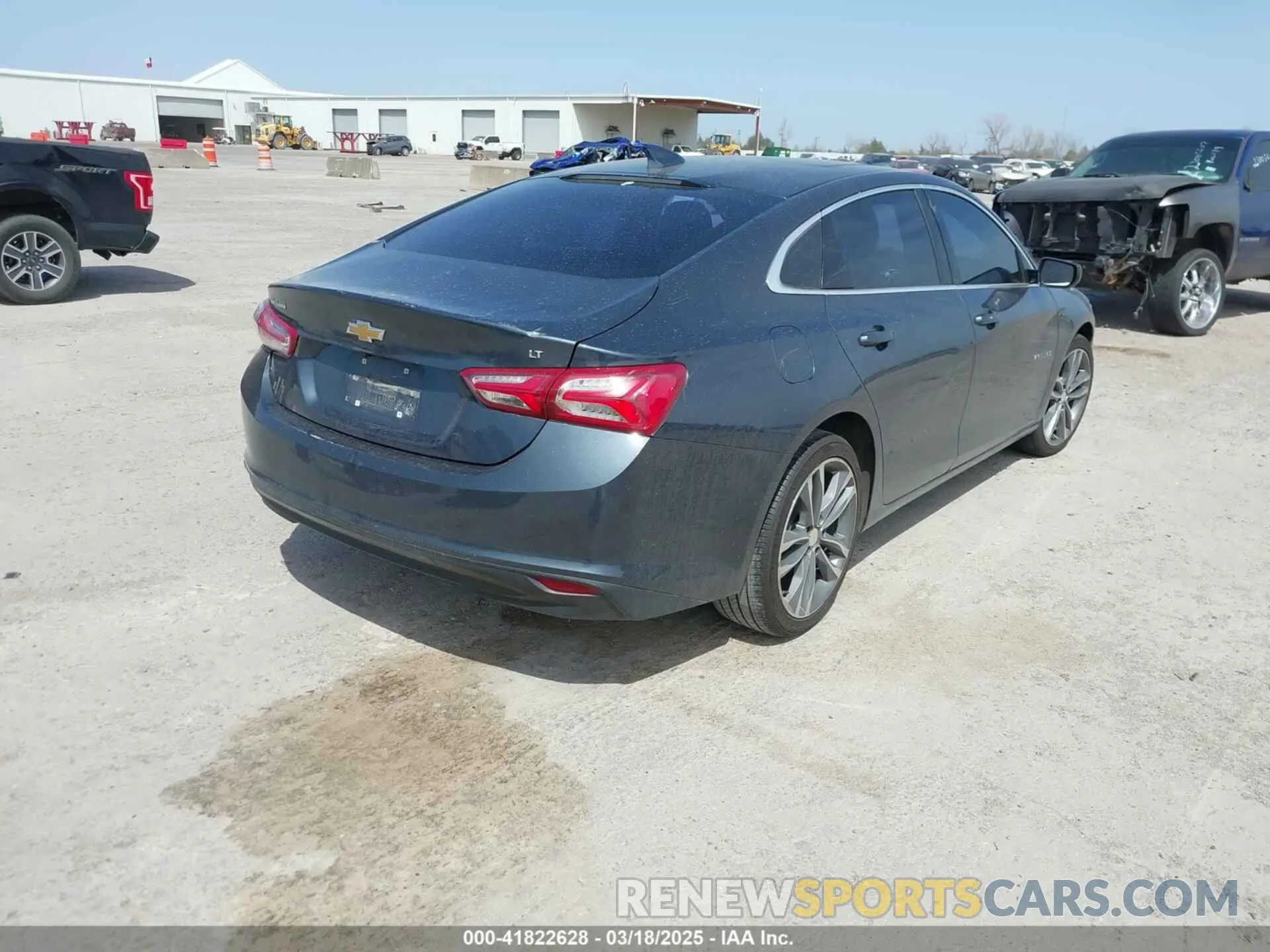 4 Photograph of a damaged car 1G1ZD5ST1LF119234 CHEVROLET MALIBU 2020