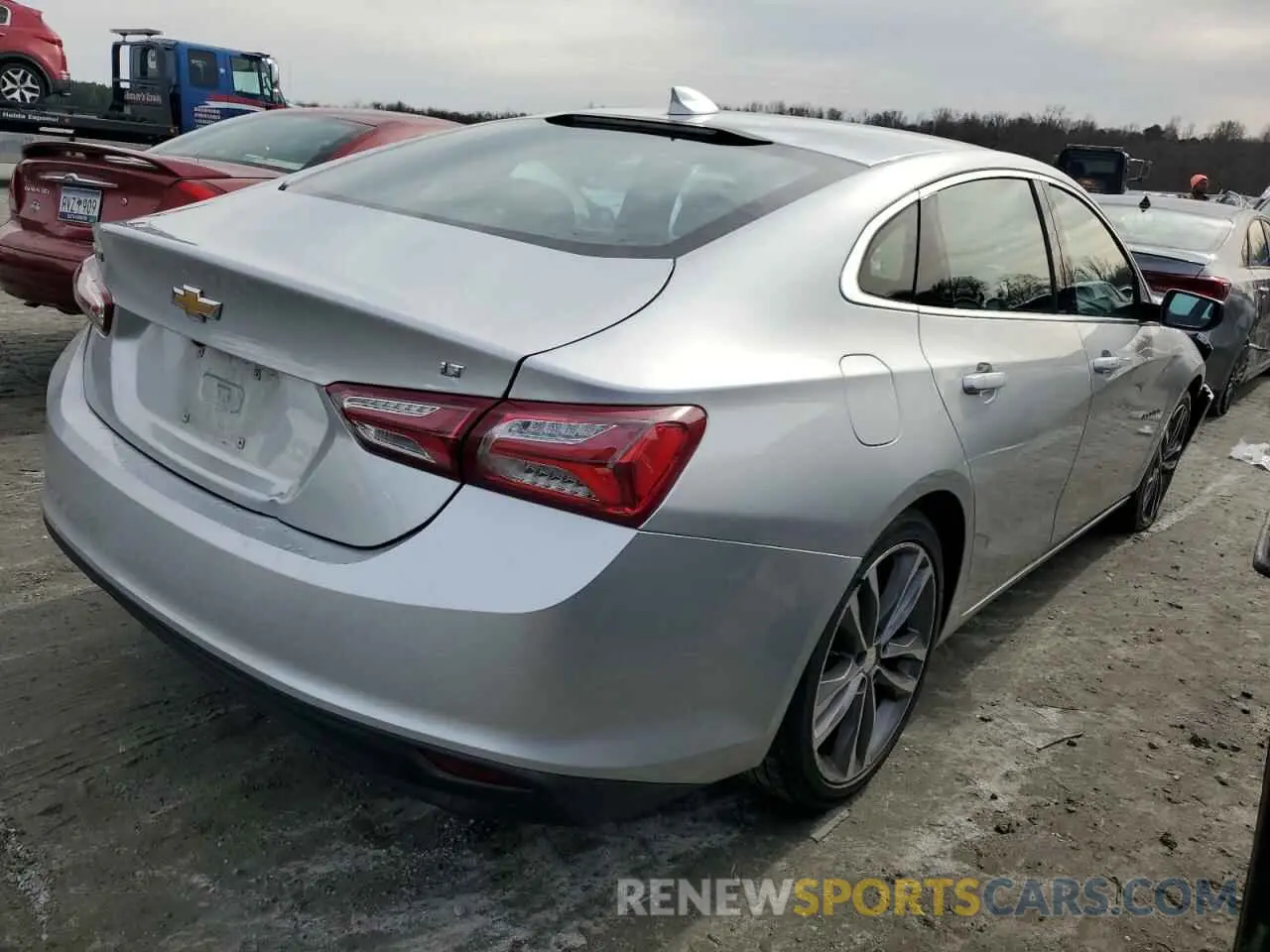 3 Photograph of a damaged car 1G1ZD5ST1LF120528 CHEVROLET MALIBU 2020