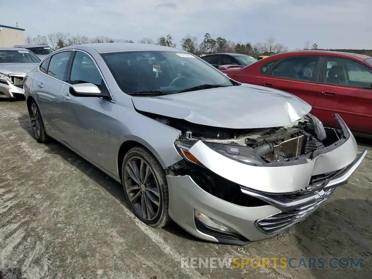 4 Photograph of a damaged car 1G1ZD5ST1LF120528 CHEVROLET MALIBU 2020