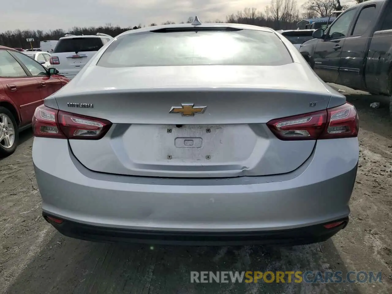 6 Photograph of a damaged car 1G1ZD5ST1LF120528 CHEVROLET MALIBU 2020