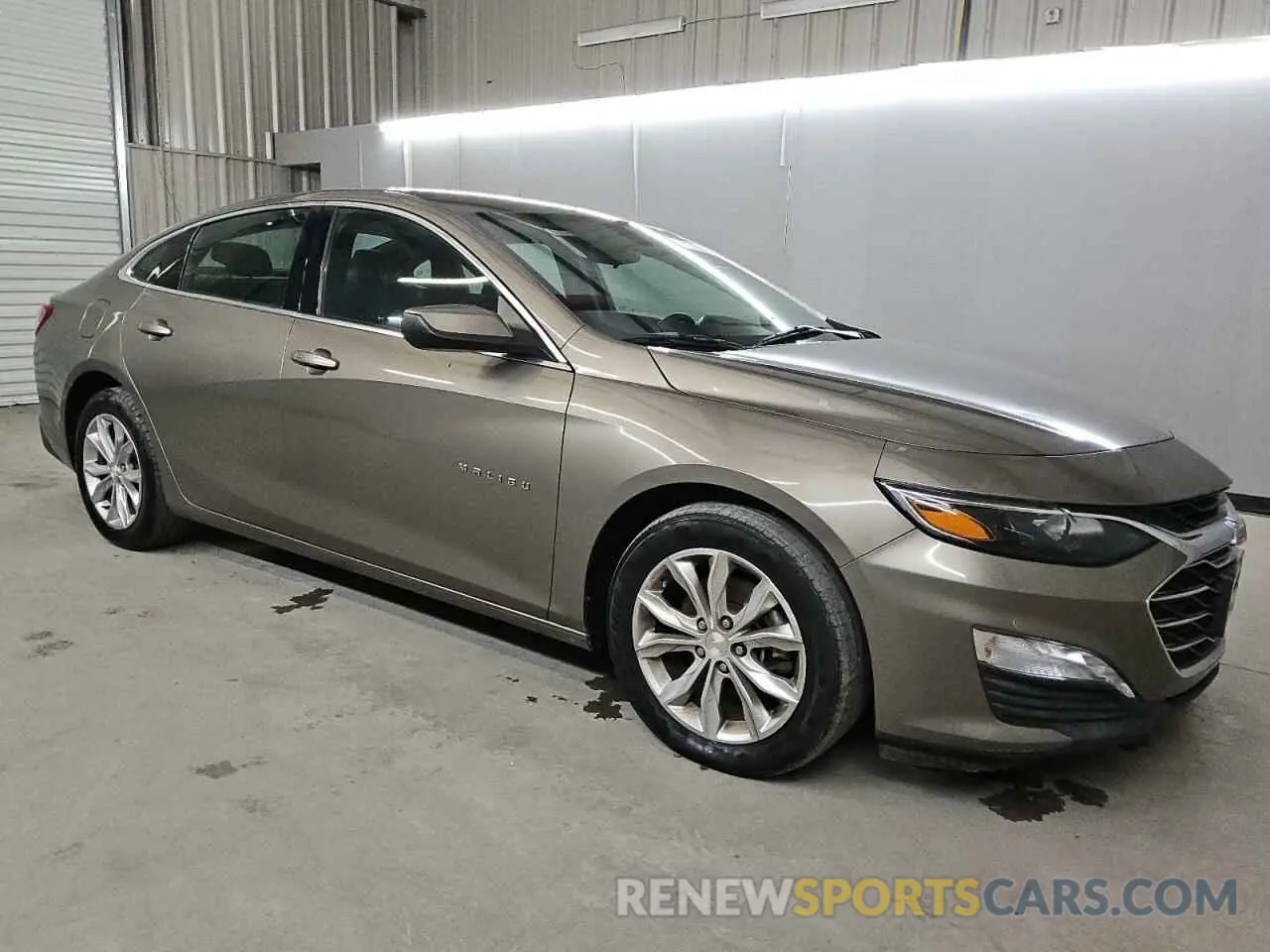 4 Photograph of a damaged car 1G1ZD5ST1LF124594 CHEVROLET MALIBU 2020