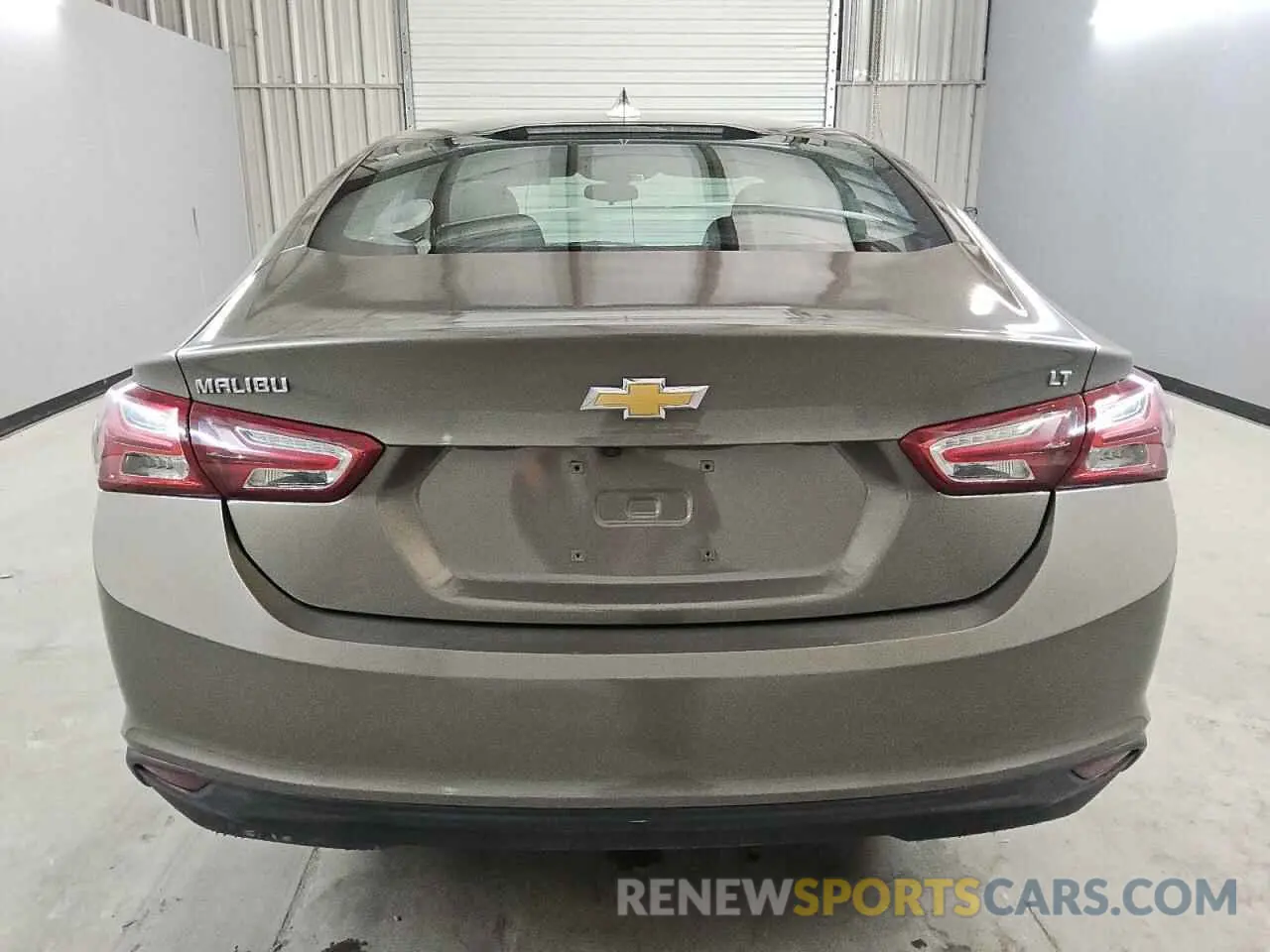 6 Photograph of a damaged car 1G1ZD5ST1LF124594 CHEVROLET MALIBU 2020