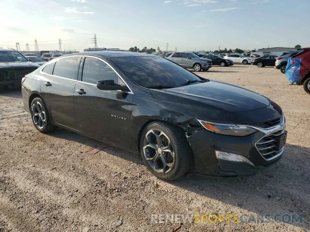 4 Photograph of a damaged car 1G1ZD5ST1LF157997 CHEVROLET MALIBU 2020