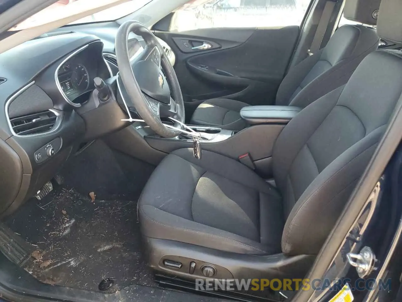 7 Photograph of a damaged car 1G1ZD5ST2LF000818 CHEVROLET MALIBU 2020