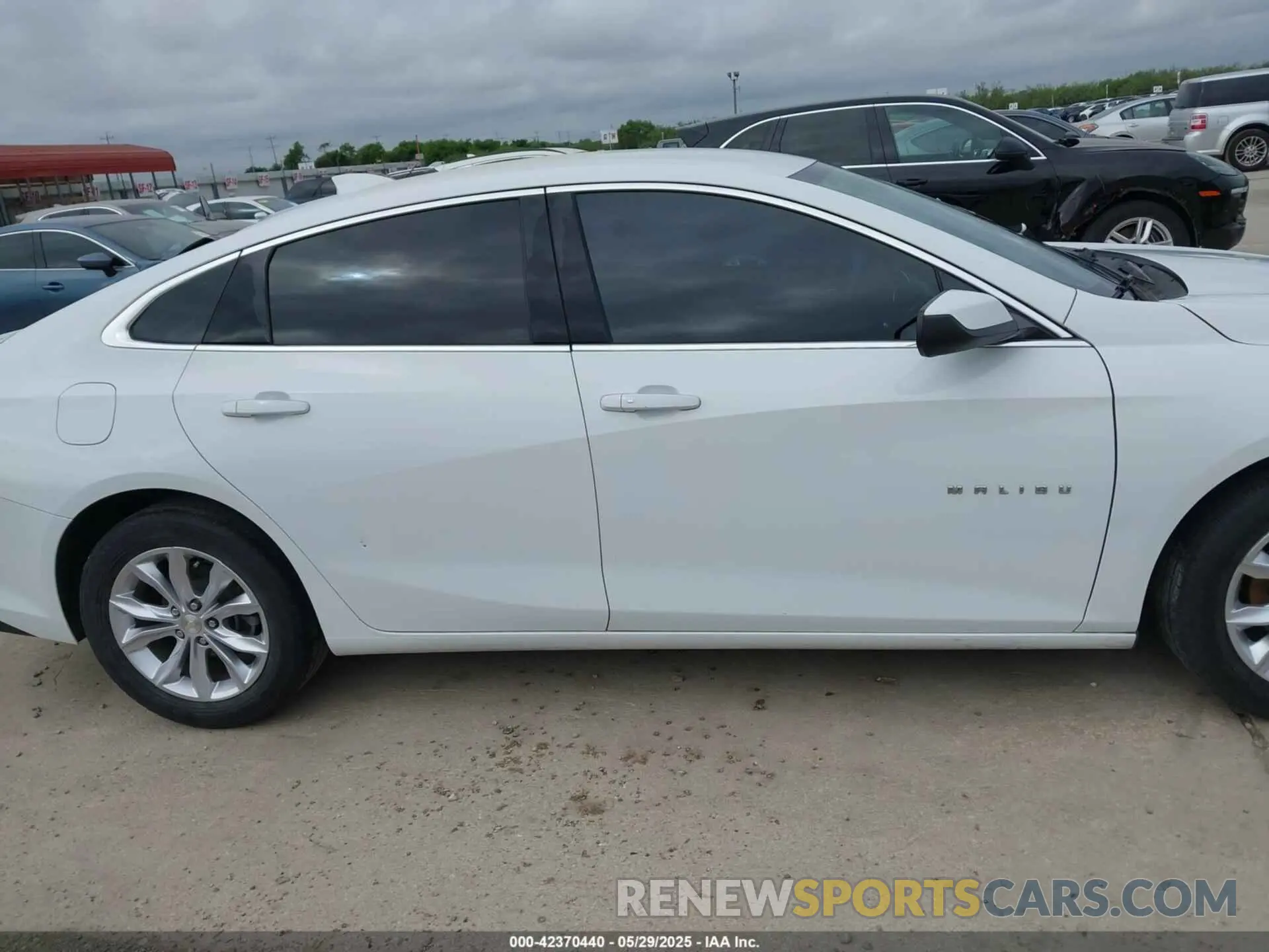 13 Photograph of a damaged car 1G1ZD5ST2LF001855 CHEVROLET MALIBU 2020