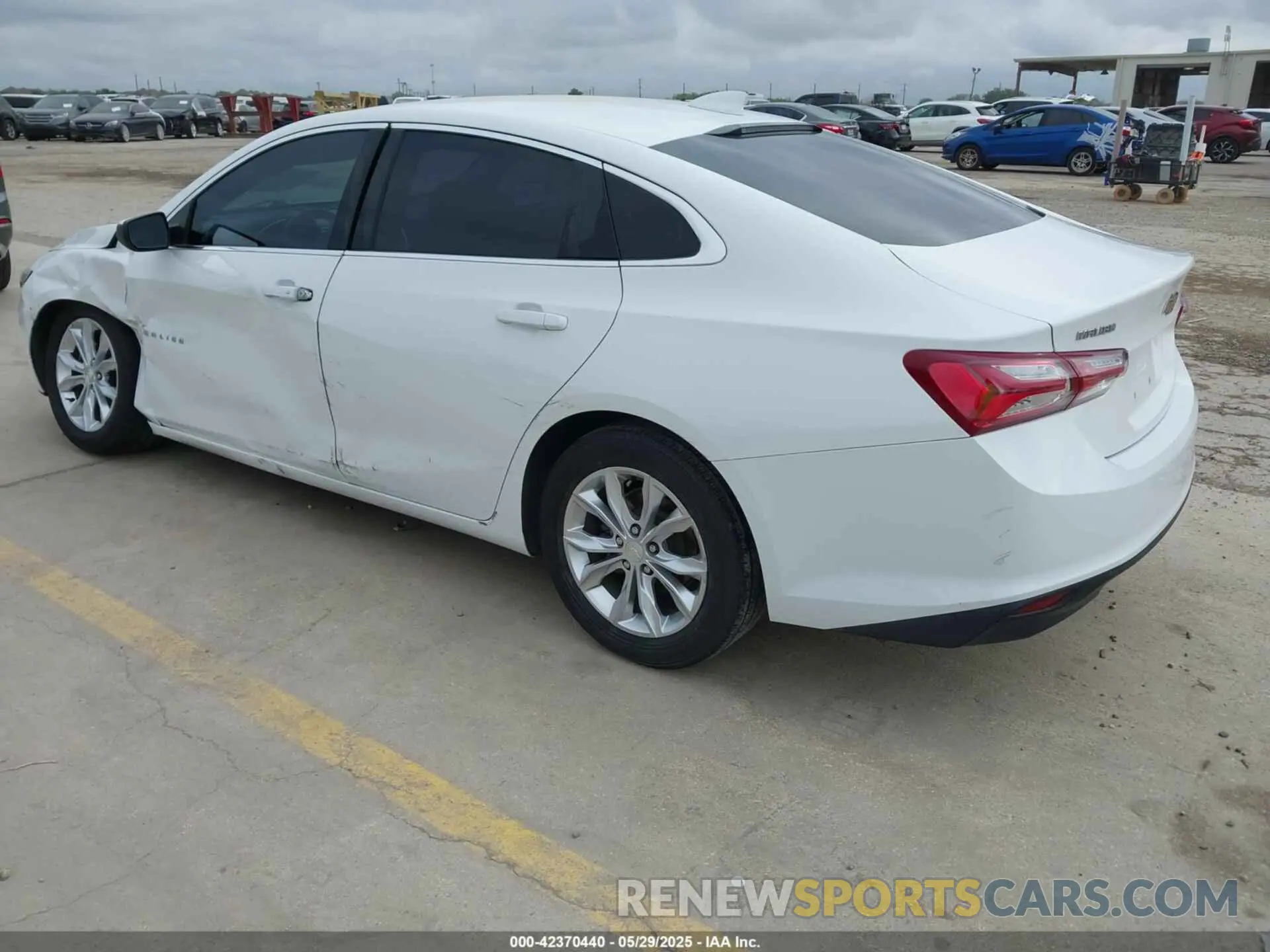 3 Photograph of a damaged car 1G1ZD5ST2LF001855 CHEVROLET MALIBU 2020