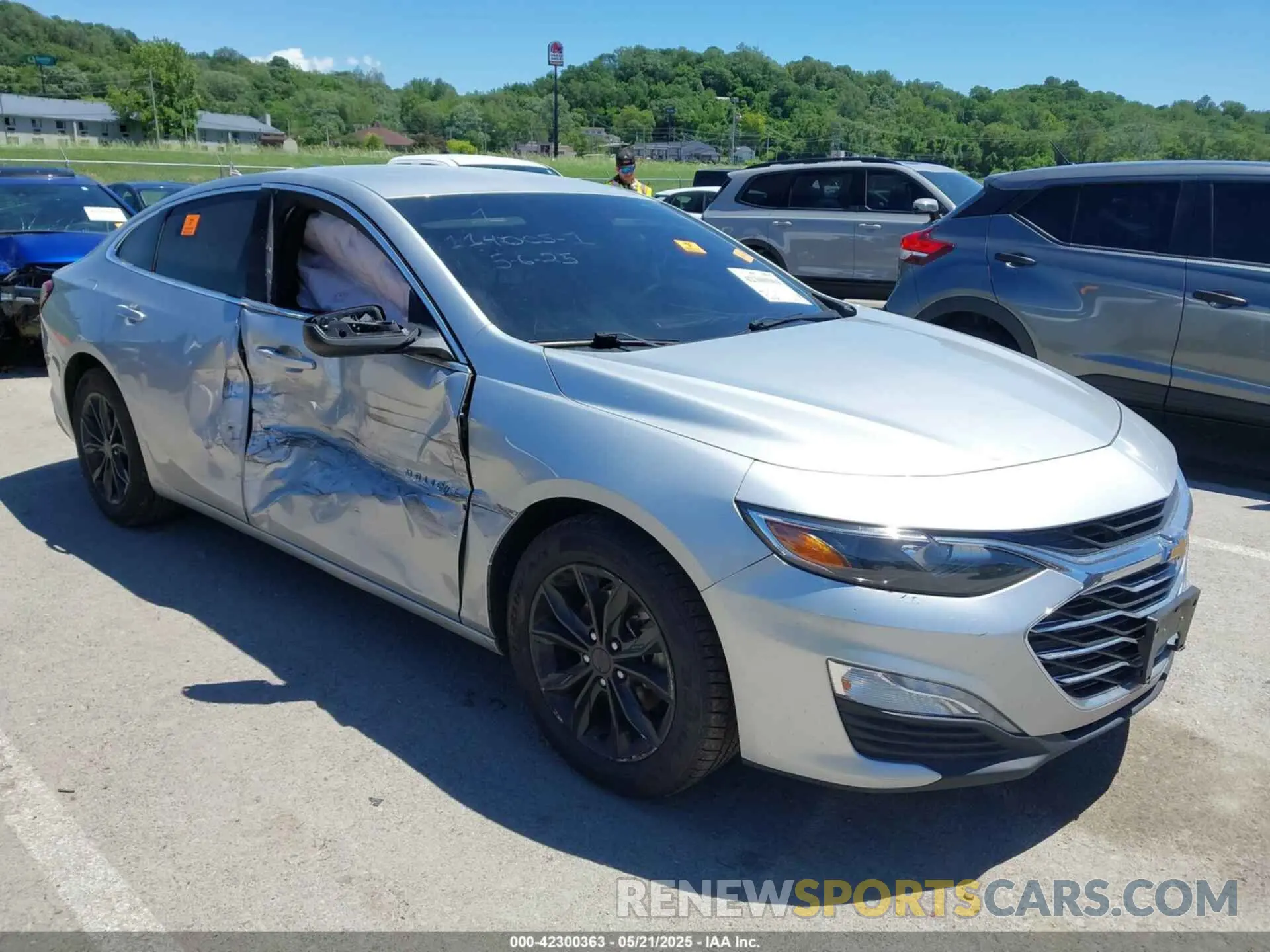 1 Photograph of a damaged car 1G1ZD5ST2LF005288 CHEVROLET MALIBU 2020