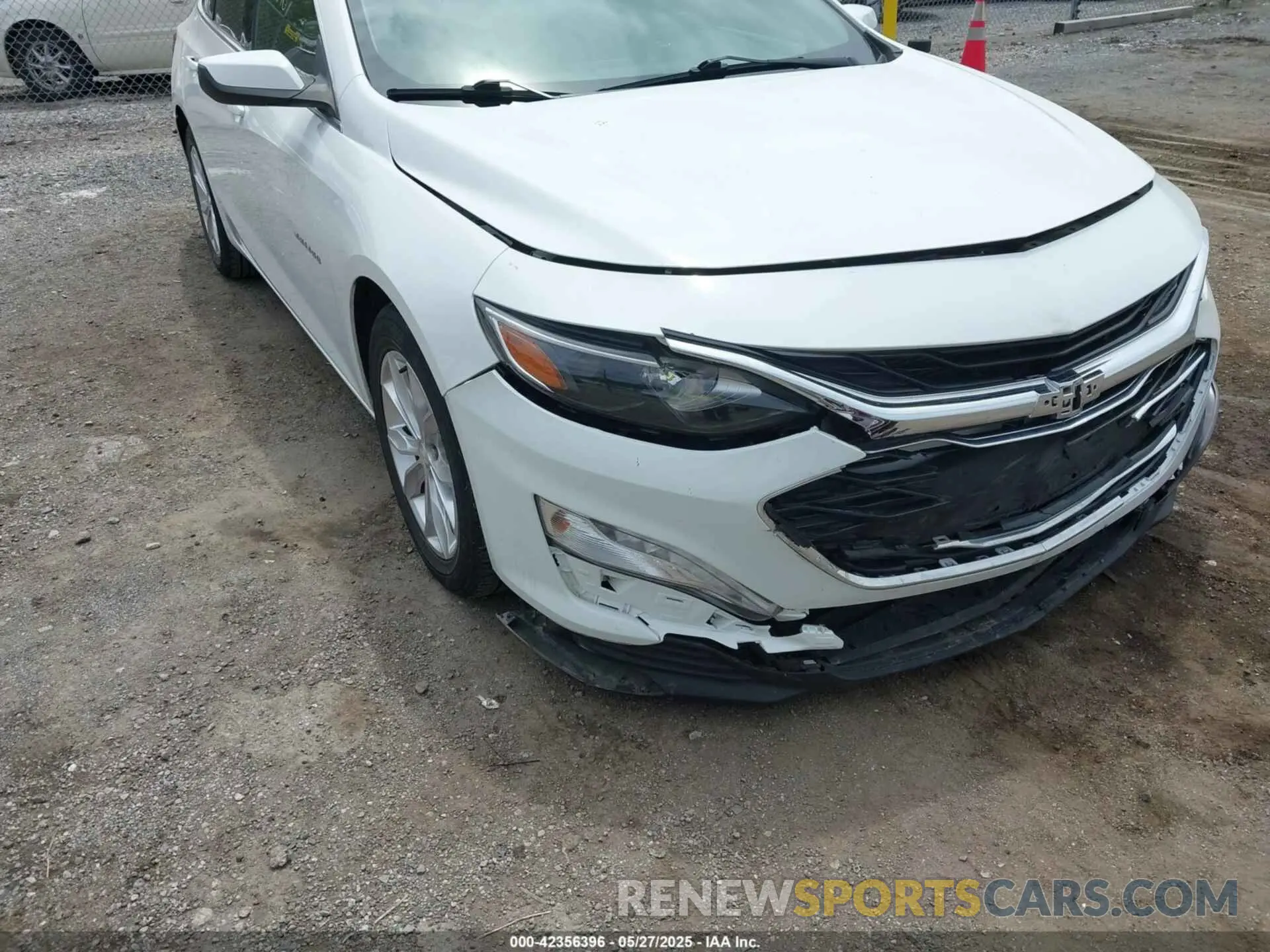 6 Photograph of a damaged car 1G1ZD5ST2LF008076 CHEVROLET MALIBU 2020