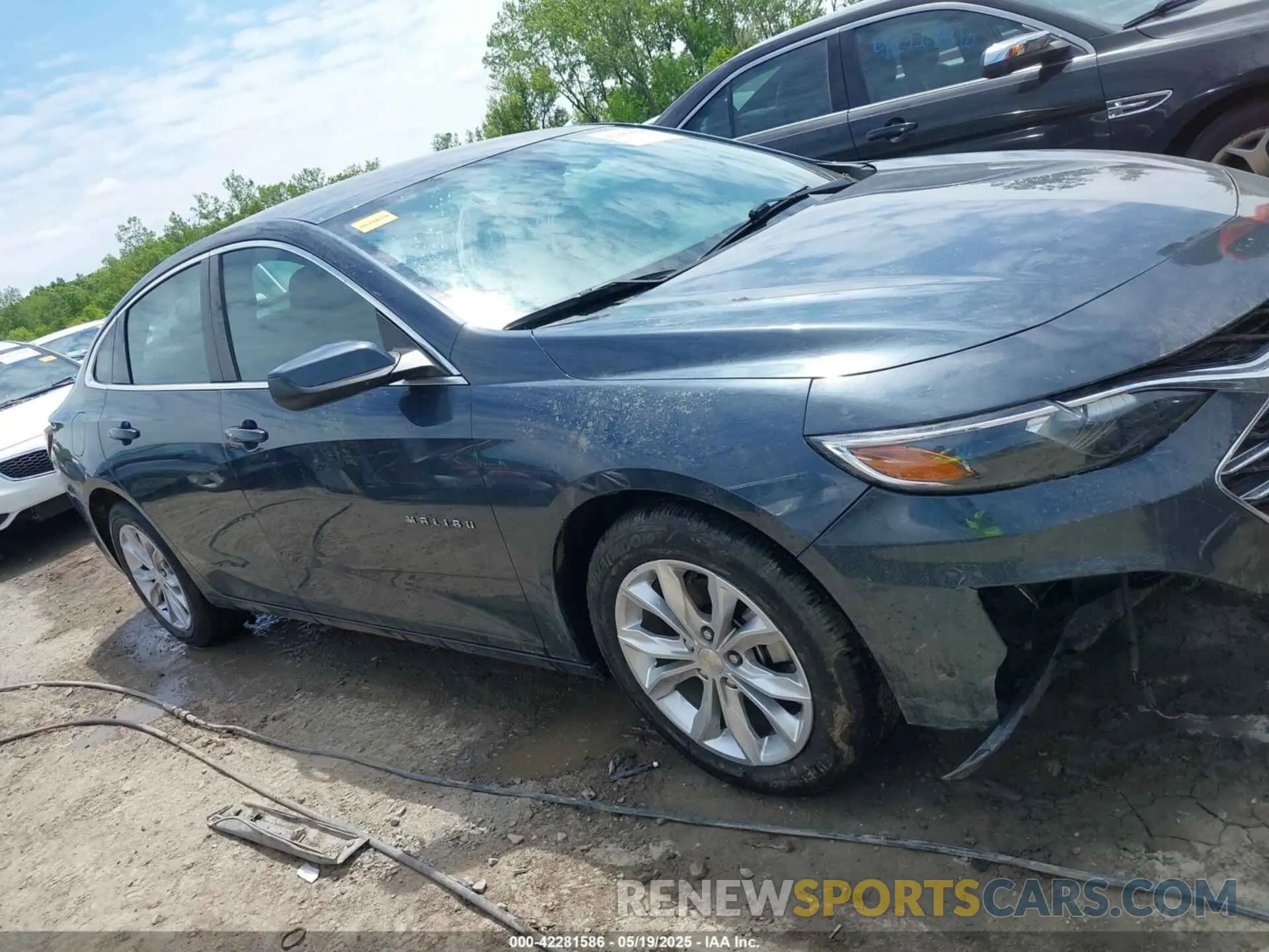 13 Photograph of a damaged car 1G1ZD5ST2LF009857 CHEVROLET MALIBU 2020