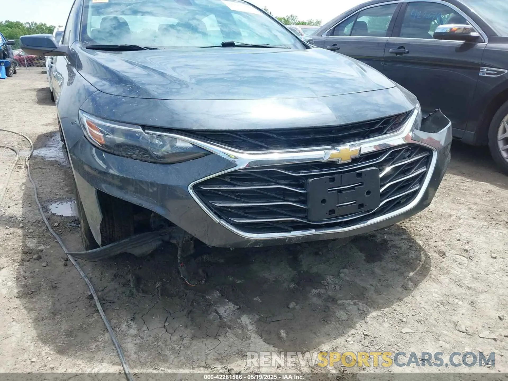 17 Photograph of a damaged car 1G1ZD5ST2LF009857 CHEVROLET MALIBU 2020