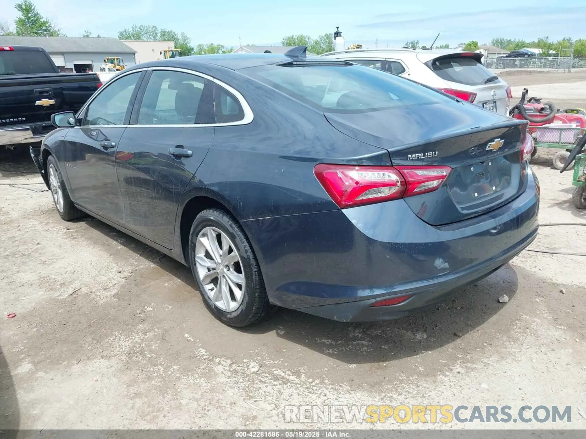 3 Photograph of a damaged car 1G1ZD5ST2LF009857 CHEVROLET MALIBU 2020