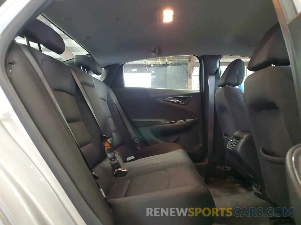 10 Photograph of a damaged car 1G1ZD5ST2LF039327 CHEVROLET MALIBU 2020
