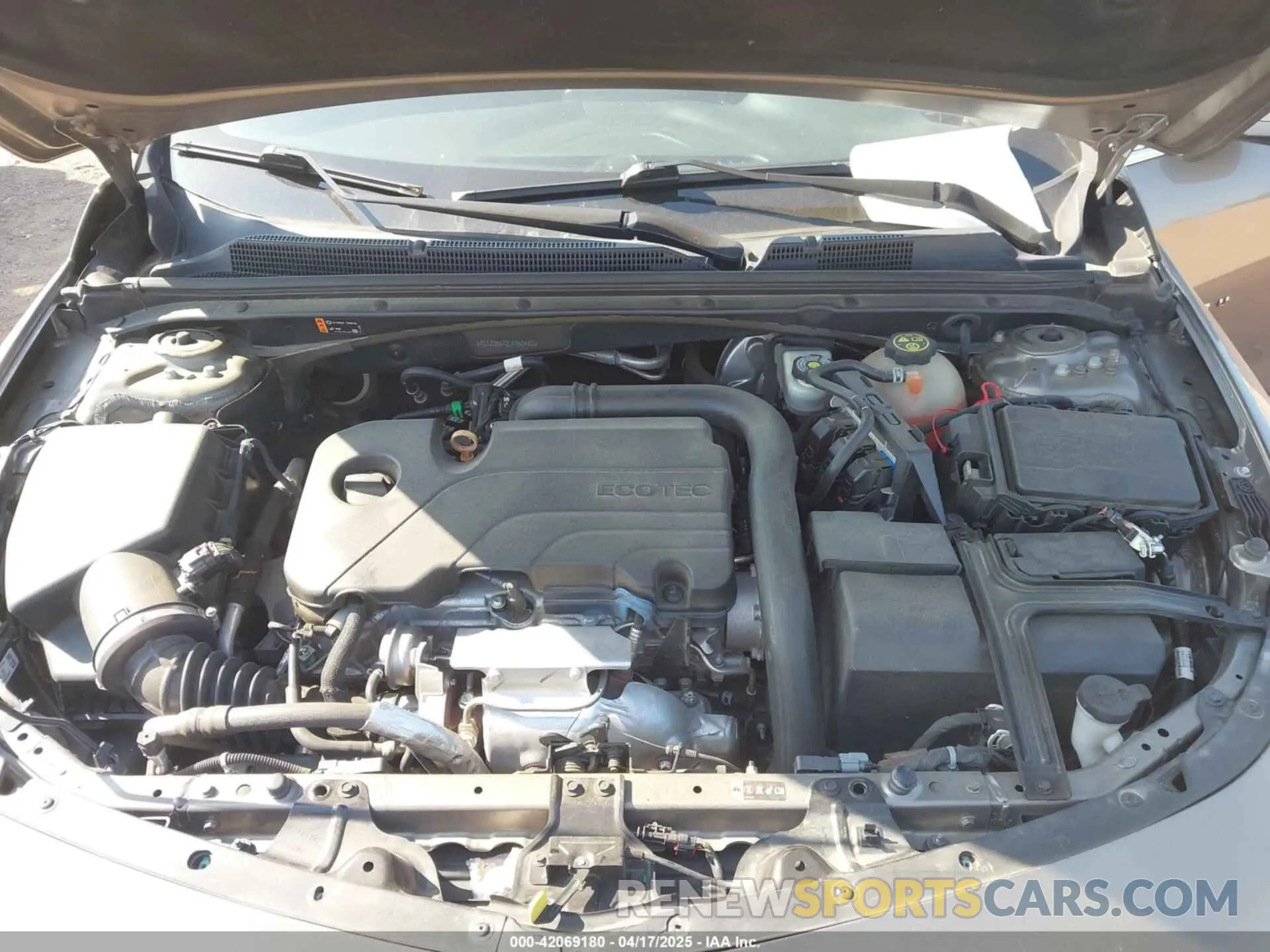 10 Photograph of a damaged car 1G1ZD5ST2LF052482 CHEVROLET MALIBU 2020