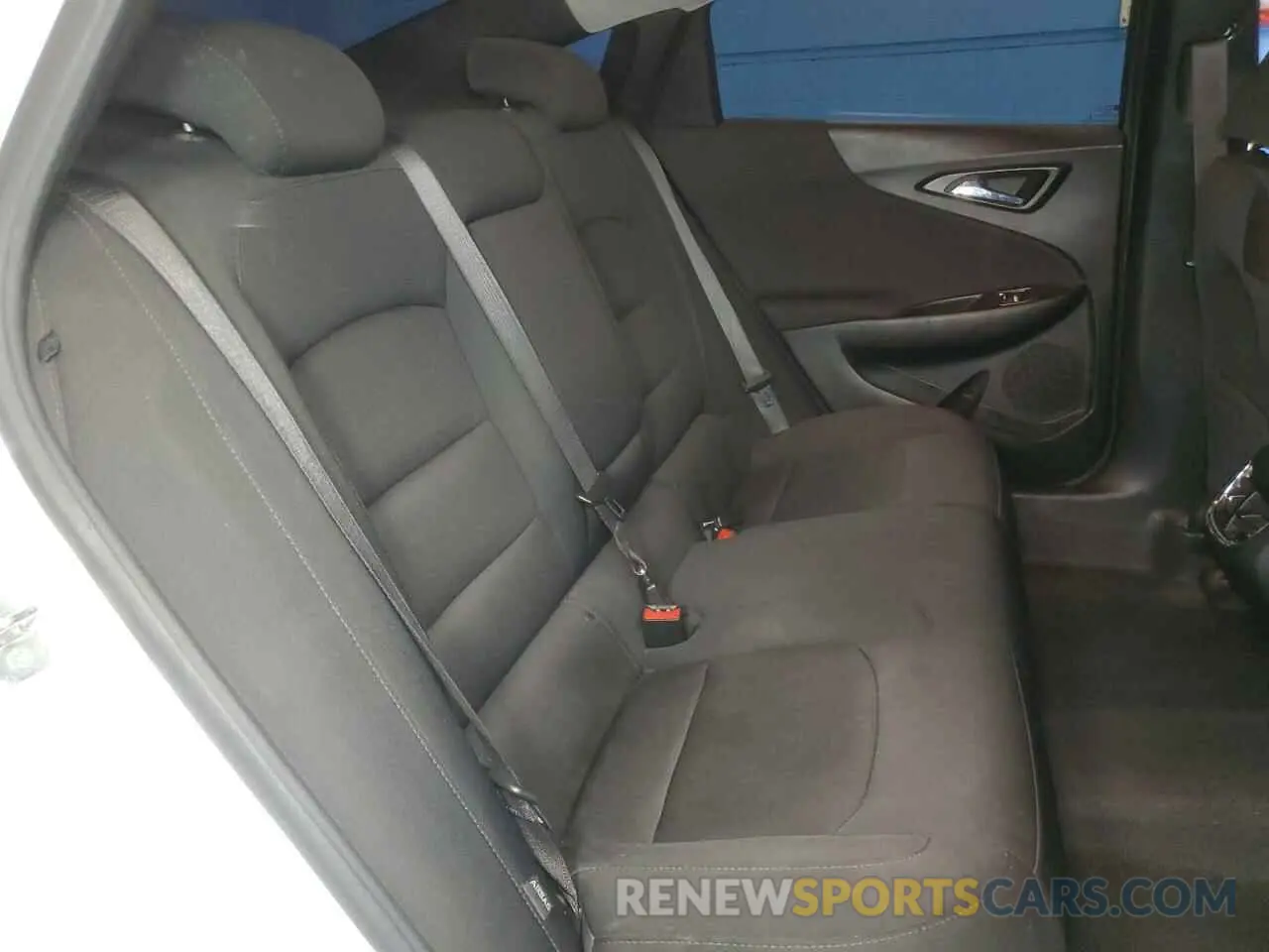 10 Photograph of a damaged car 1G1ZD5ST2LF052966 CHEVROLET MALIBU 2020