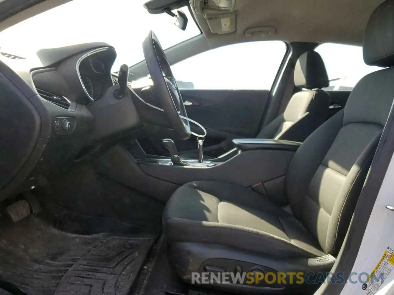 7 Photograph of a damaged car 1G1ZD5ST2LF055298 CHEVROLET MALIBU 2020
