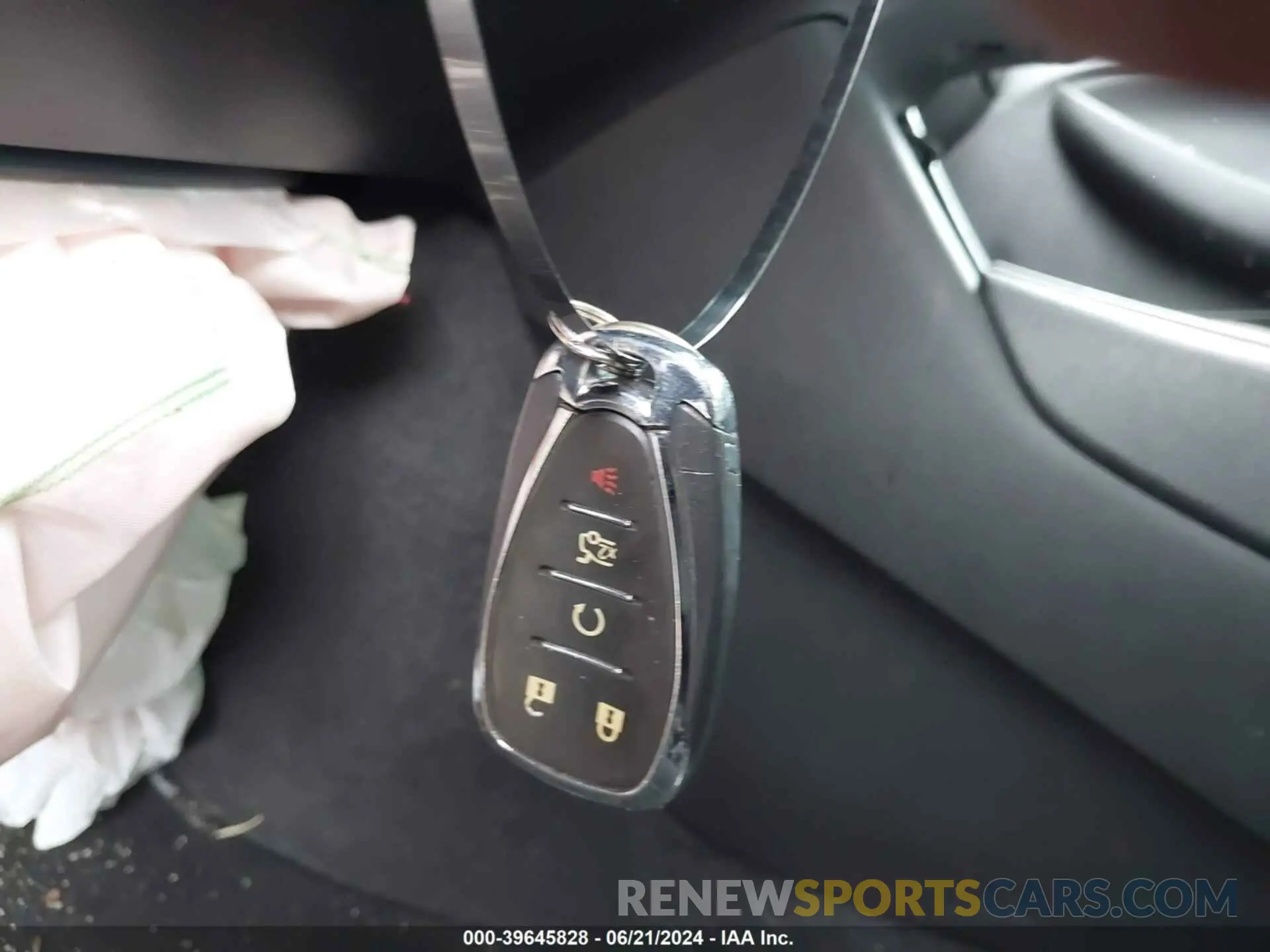 11 Photograph of a damaged car 1G1ZD5ST2LF066835 CHEVROLET MALIBU 2020