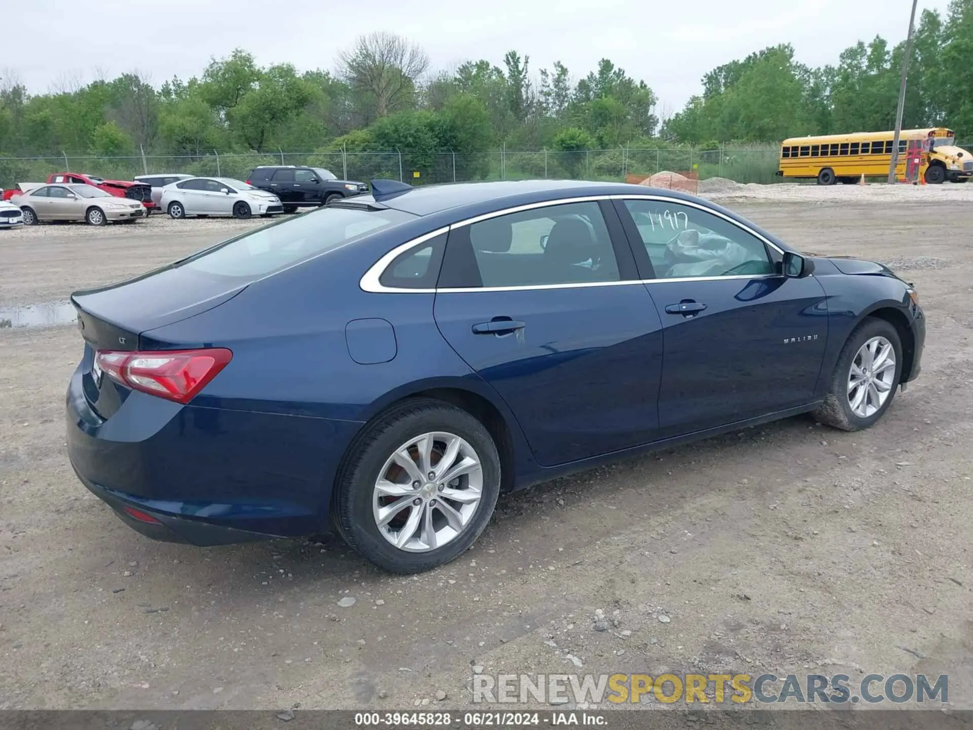 4 Photograph of a damaged car 1G1ZD5ST2LF066835 CHEVROLET MALIBU 2020