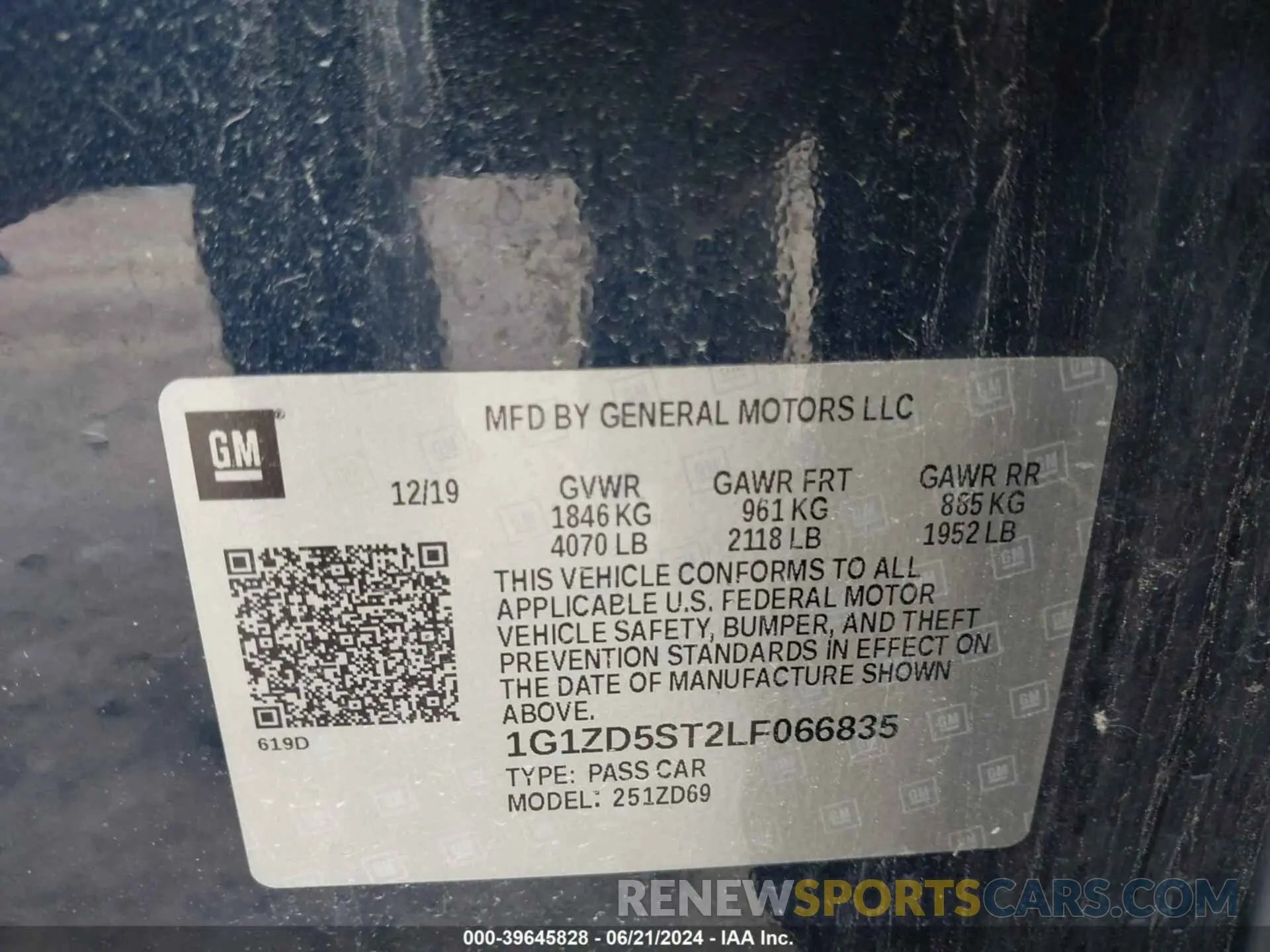 9 Photograph of a damaged car 1G1ZD5ST2LF066835 CHEVROLET MALIBU 2020