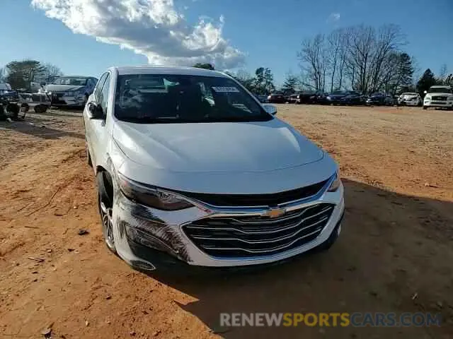 11 Photograph of a damaged car 1G1ZD5ST2LF097163 CHEVROLET MALIBU 2020