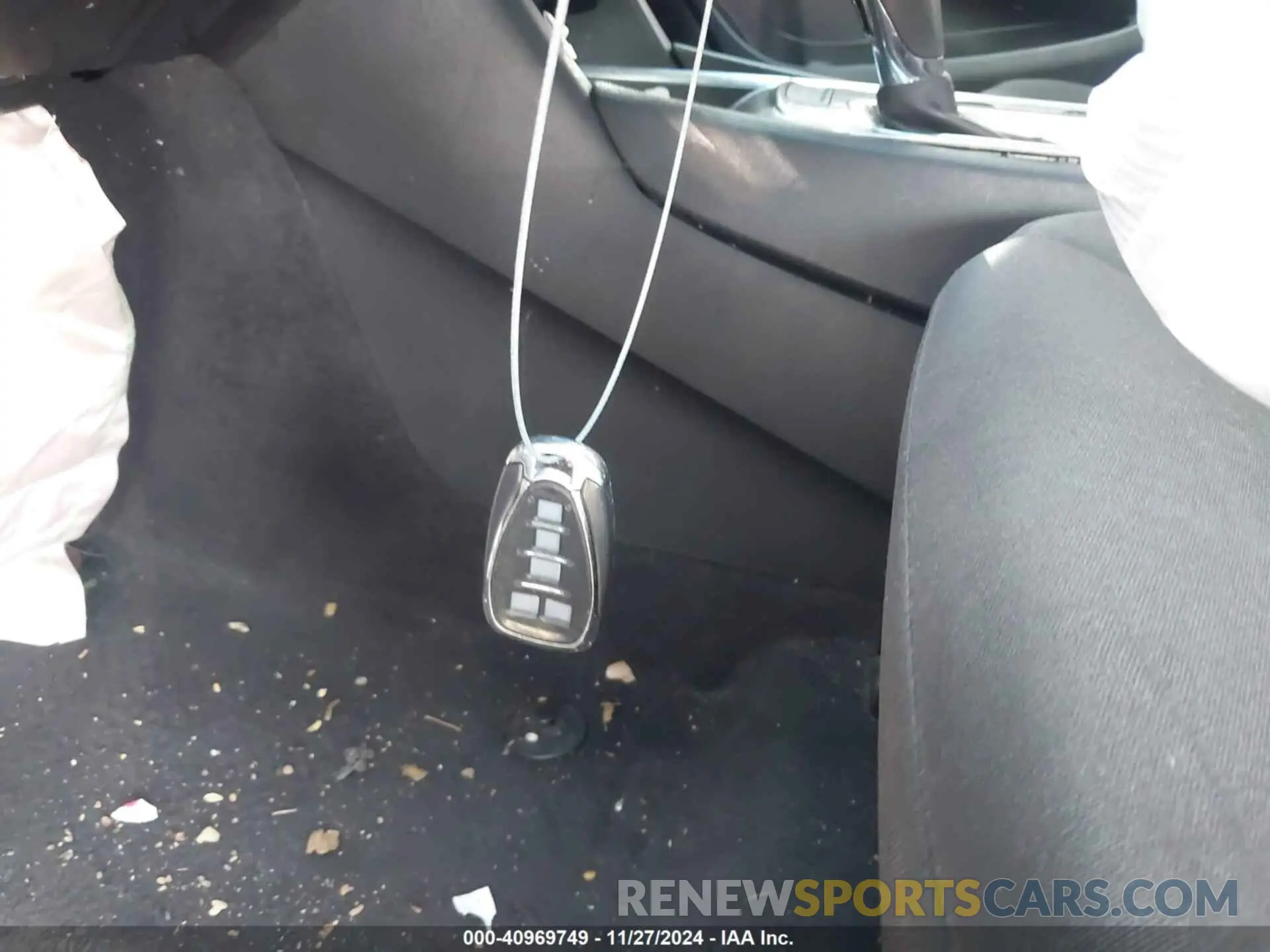 11 Photograph of a damaged car 1G1ZD5ST2LF102779 CHEVROLET MALIBU 2020
