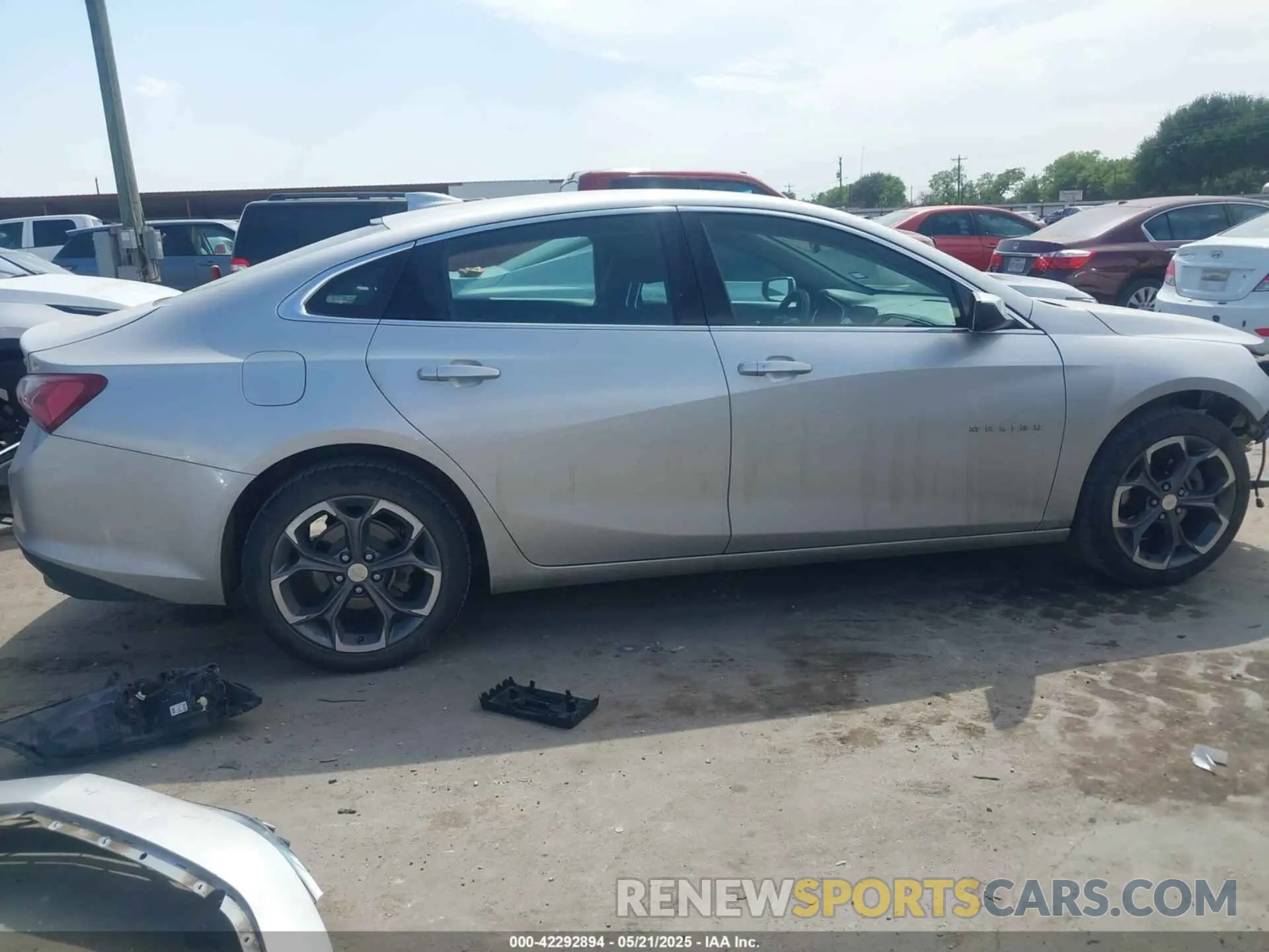 14 Photograph of a damaged car 1G1ZD5ST2LF103110 CHEVROLET MALIBU 2020