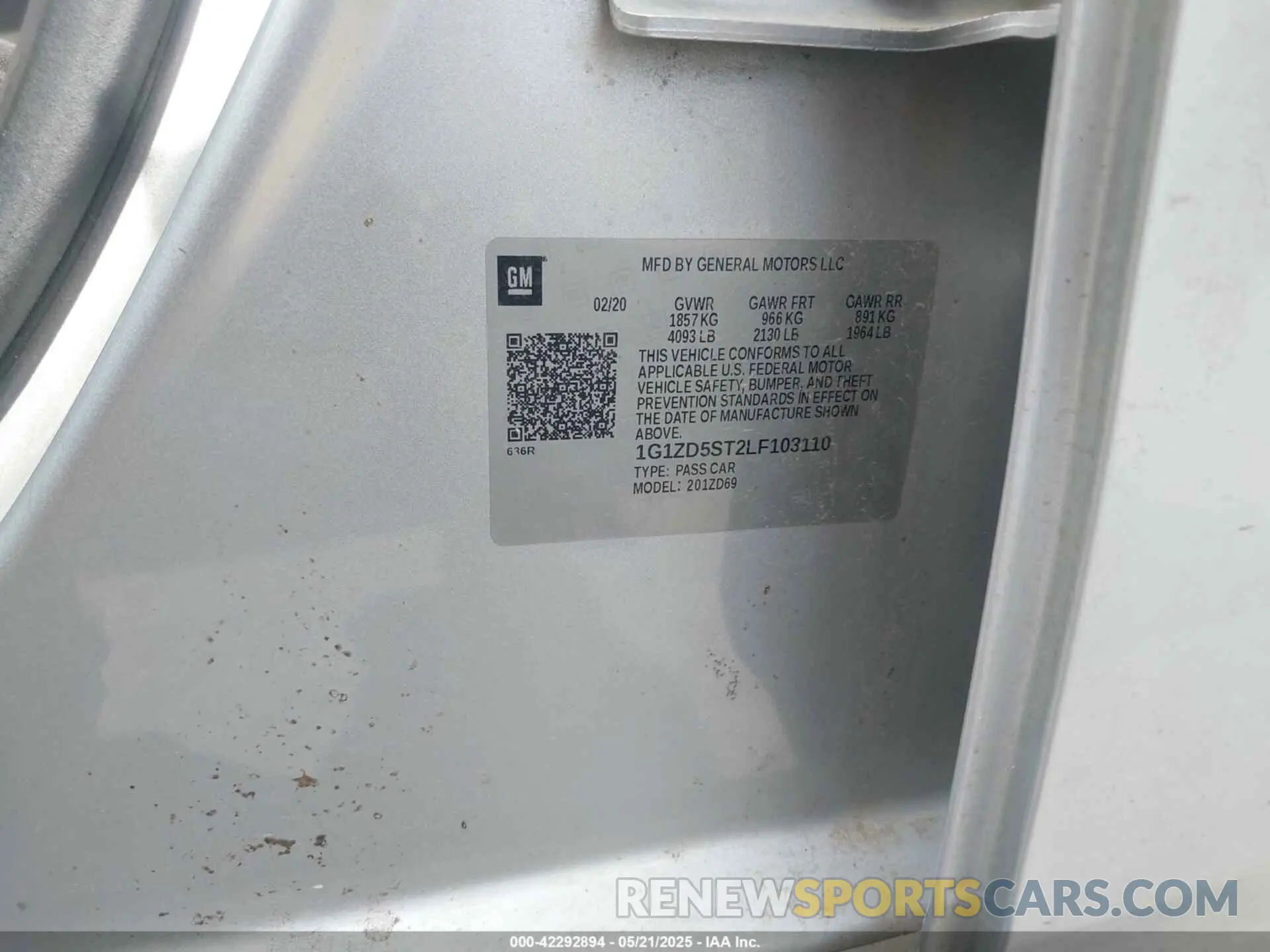 9 Photograph of a damaged car 1G1ZD5ST2LF103110 CHEVROLET MALIBU 2020