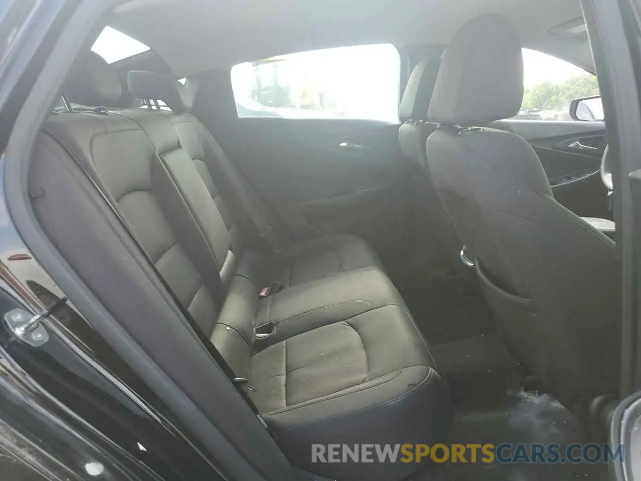 10 Photograph of a damaged car 1G1ZD5ST2LF112079 CHEVROLET MALIBU 2020