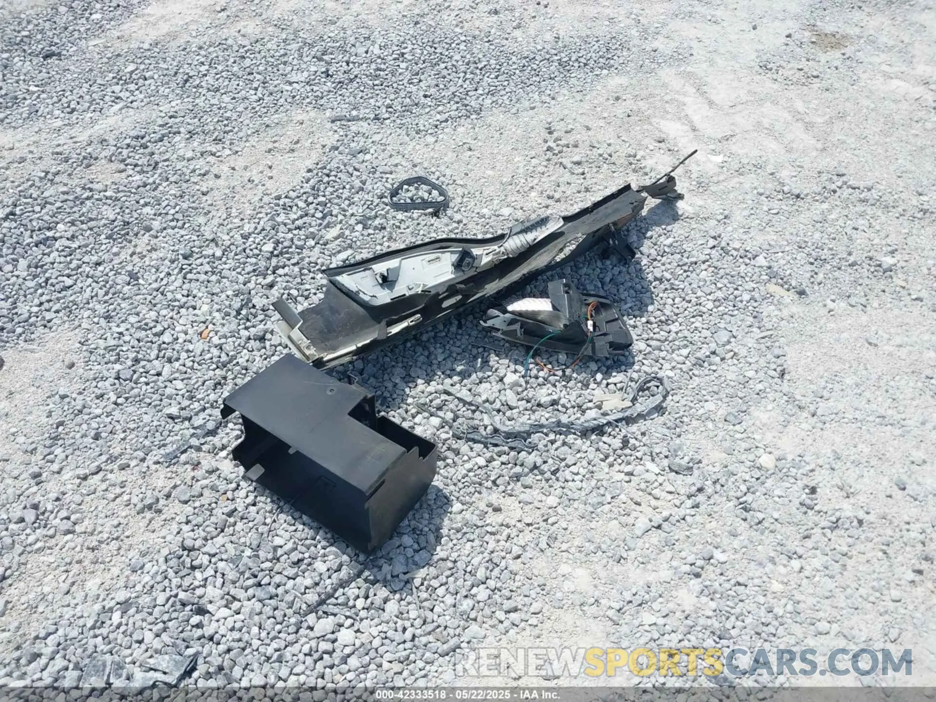 12 Photograph of a damaged car 1G1ZD5ST2LF112888 CHEVROLET MALIBU 2020