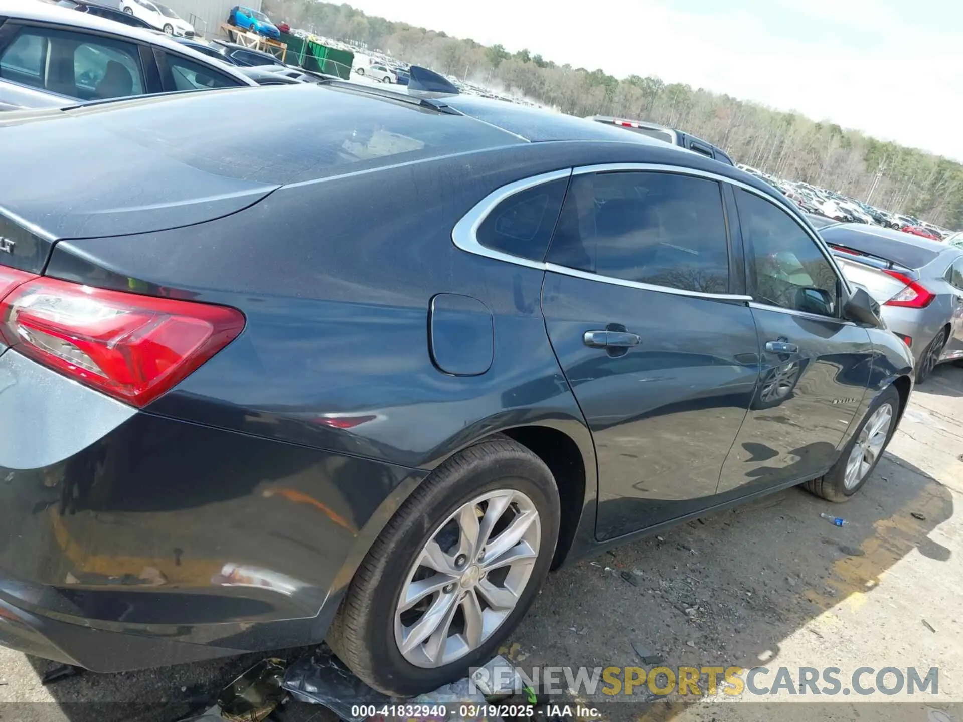 12 Photograph of a damaged car 1G1ZD5ST3LF024304 CHEVROLET MALIBU 2020